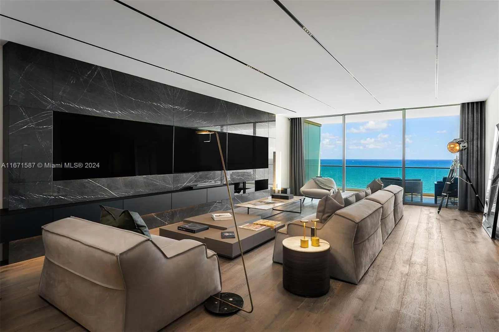 10203 Collins Ave, #1403