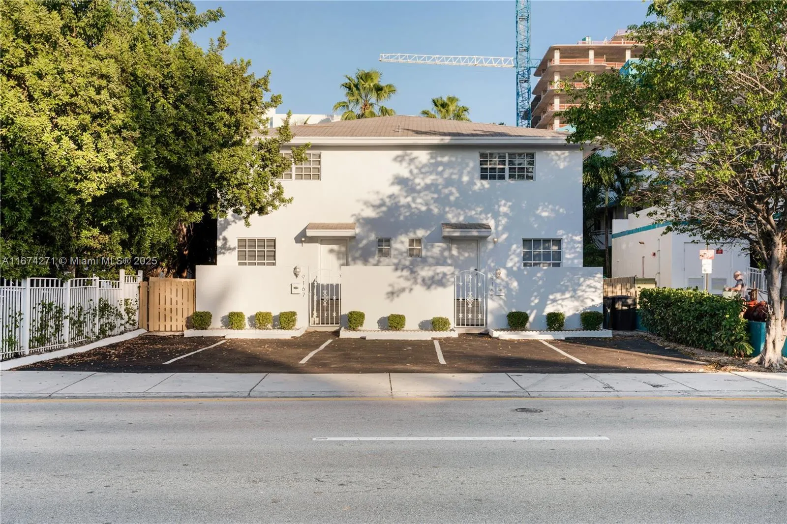 9165 Harding Ave