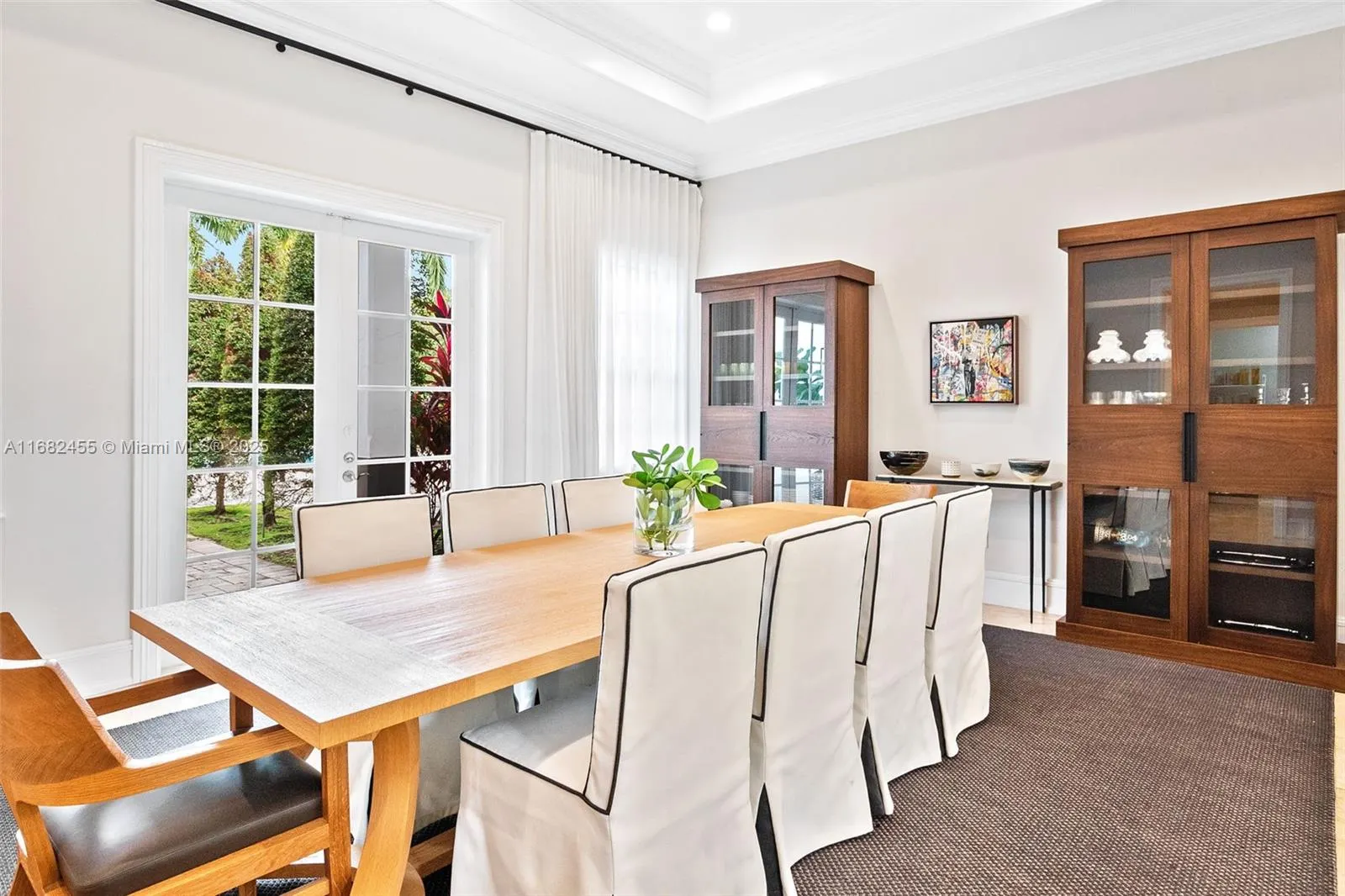 5901 Rolling Road Dr