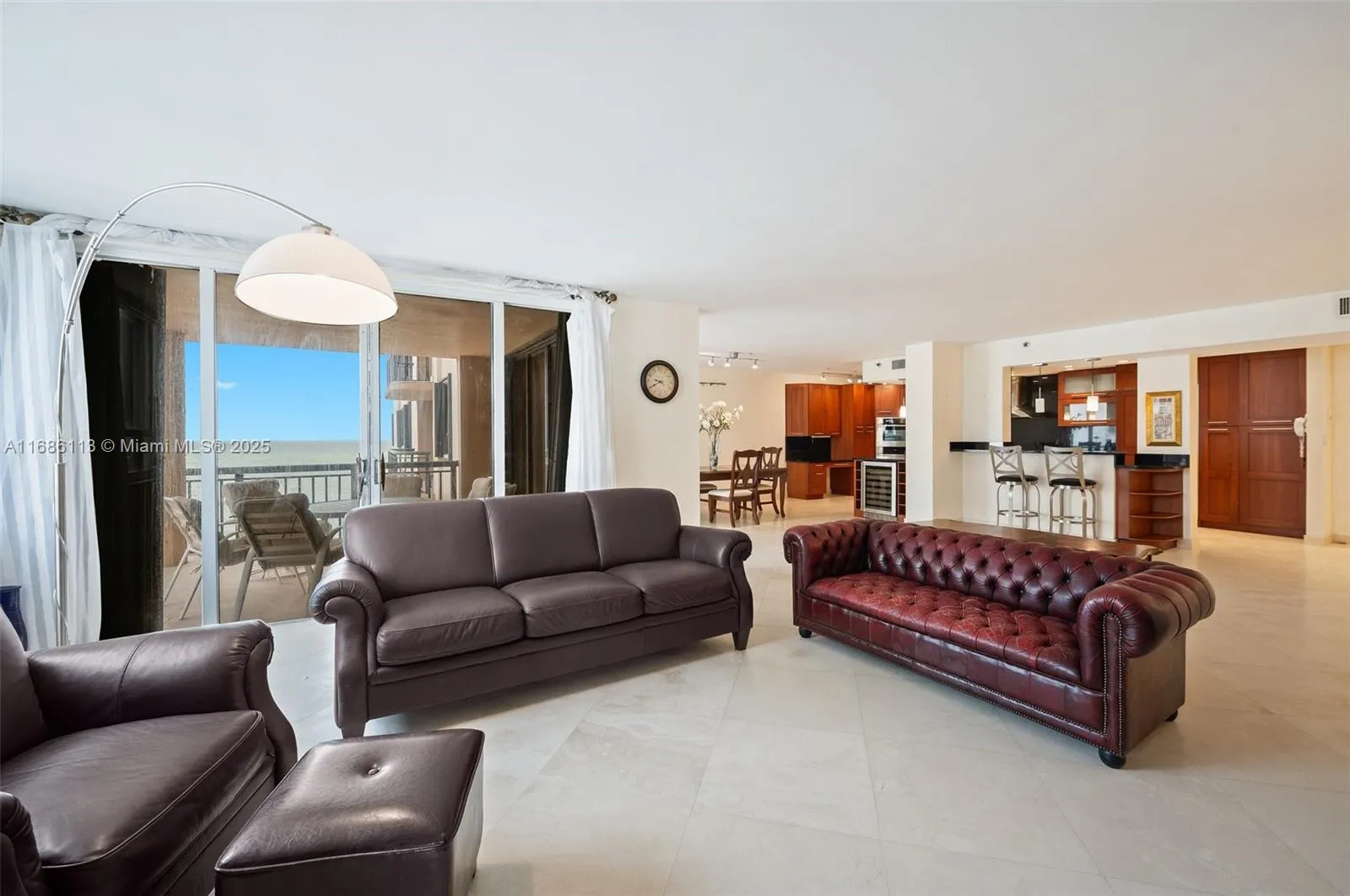 10175 Collins Ave, #1003