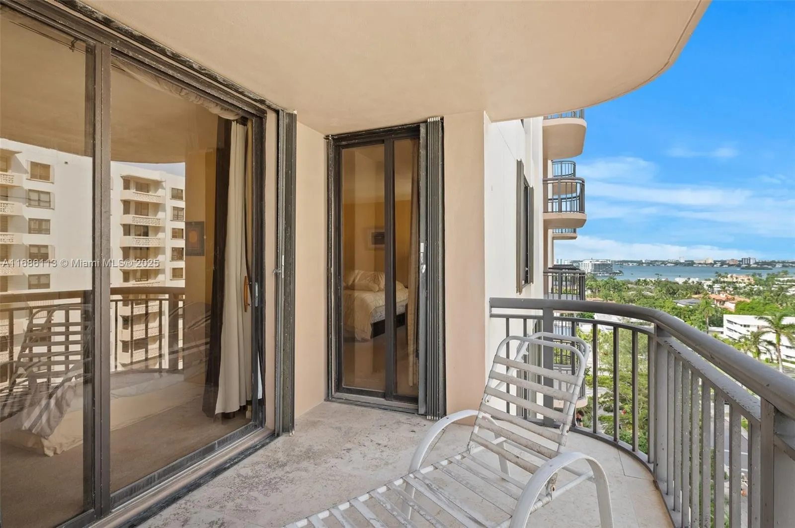 10175 Collins Ave, #1003