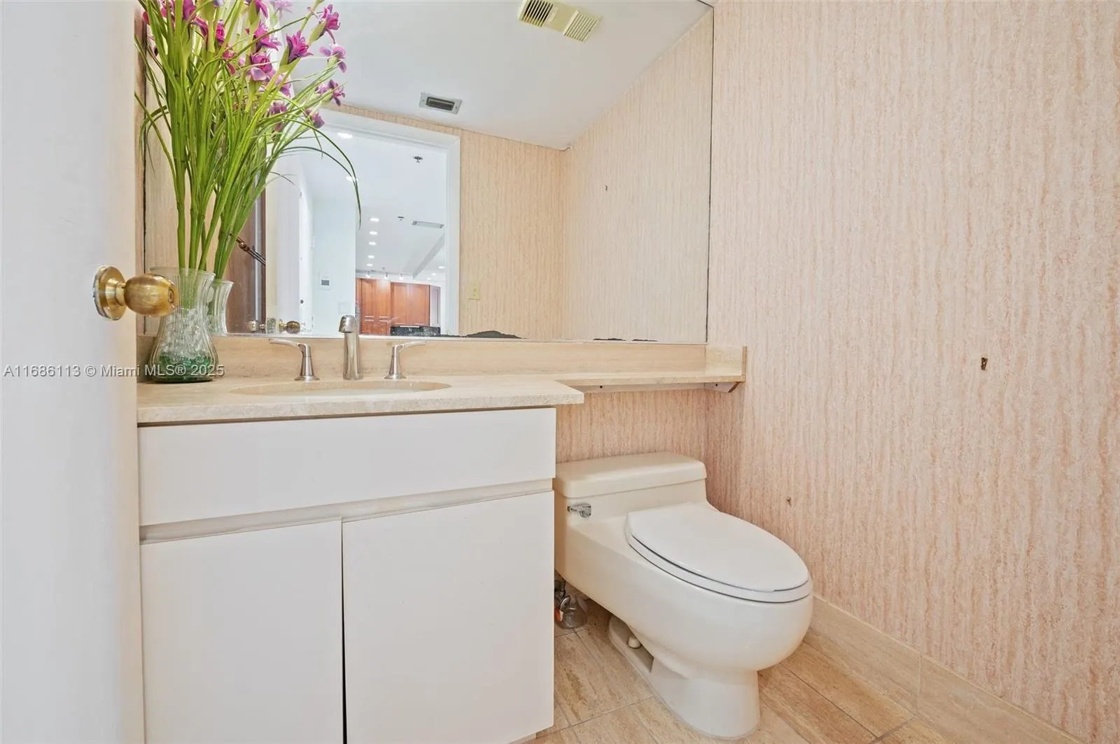 10175 Collins Ave, #1003