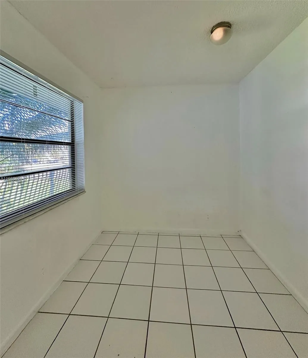 500 NE 2nd St, #223