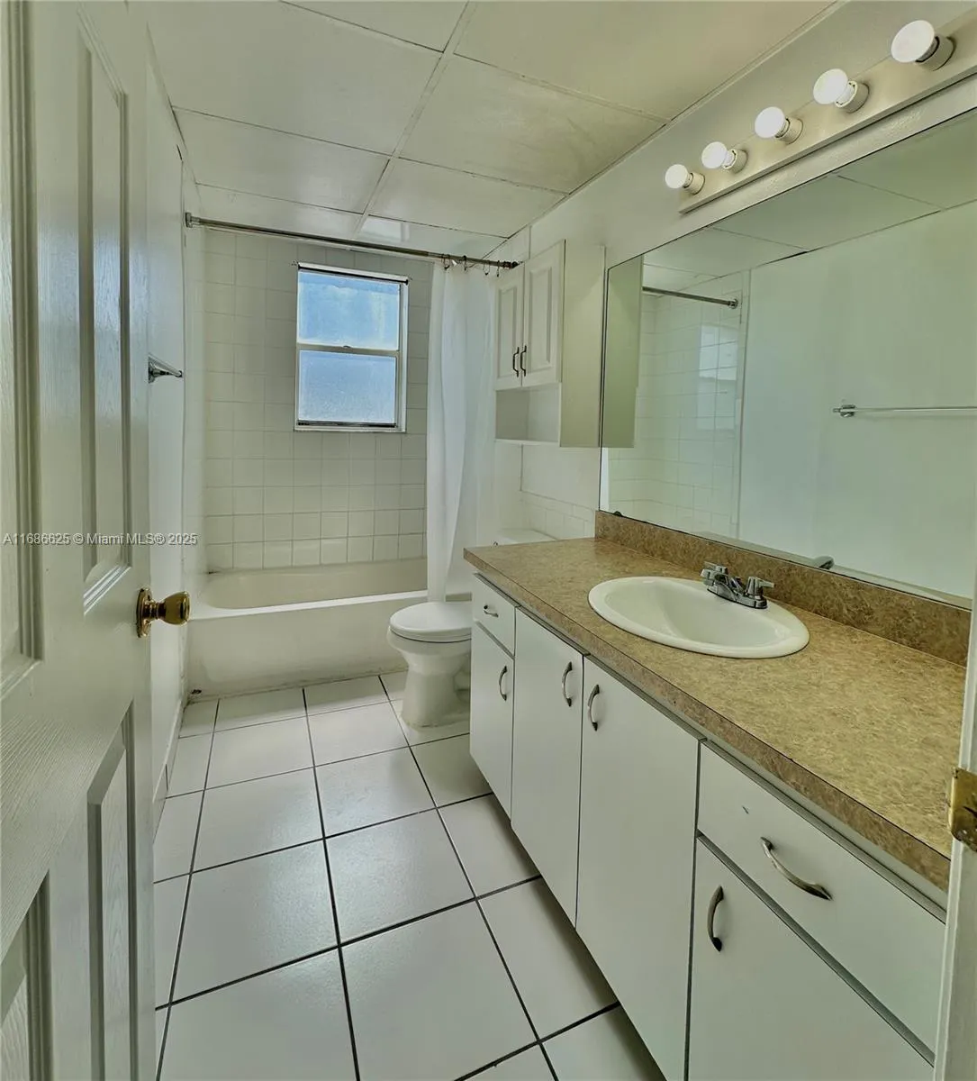 500 NE 2nd St, #223