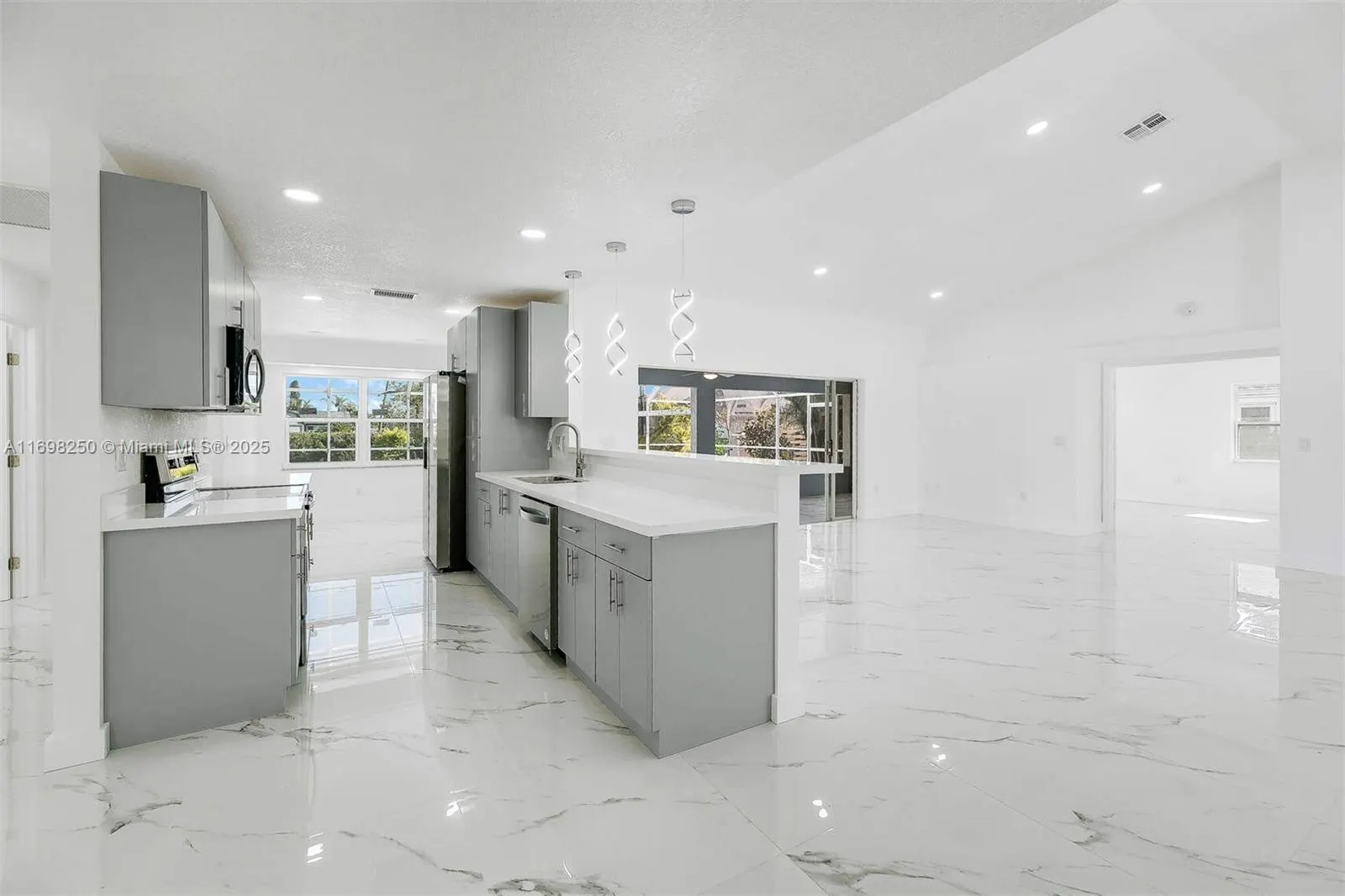 4367 ALBACORE CIR