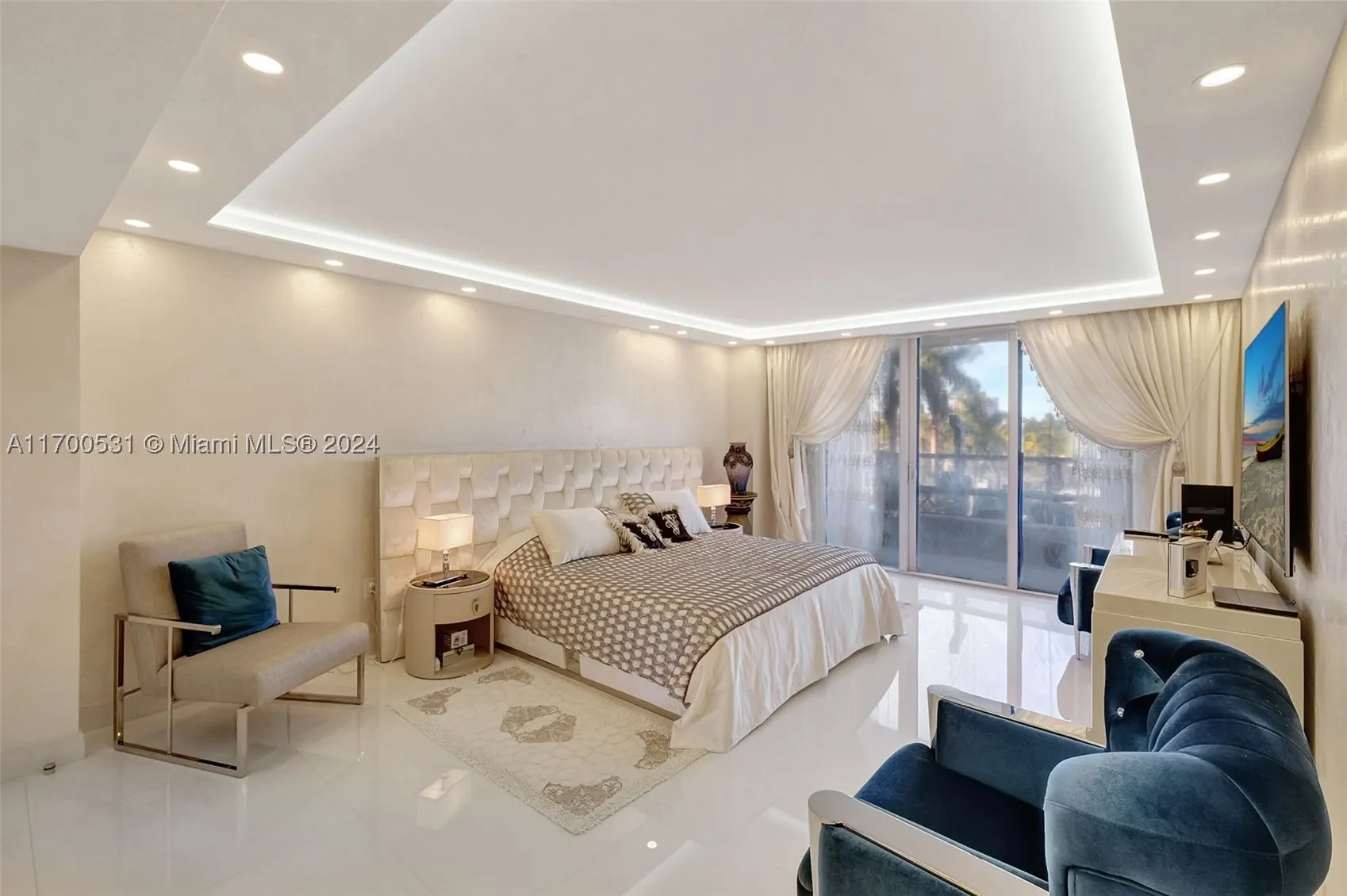 9801 W Collins Ave #5O/complete renovated
