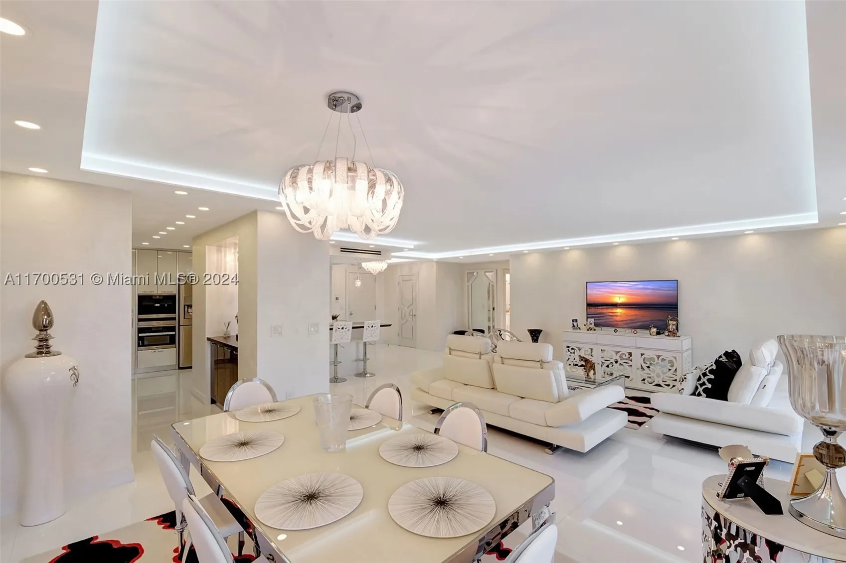 9801 W Collins Ave #5O/complete renovated