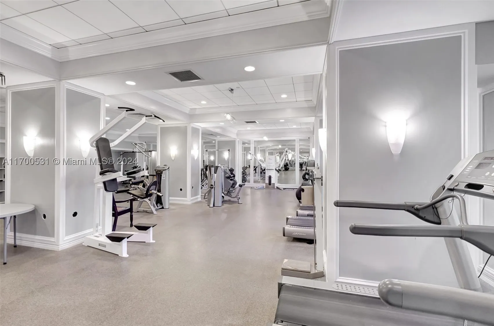9801 W Collins Ave #5O/complete renovated