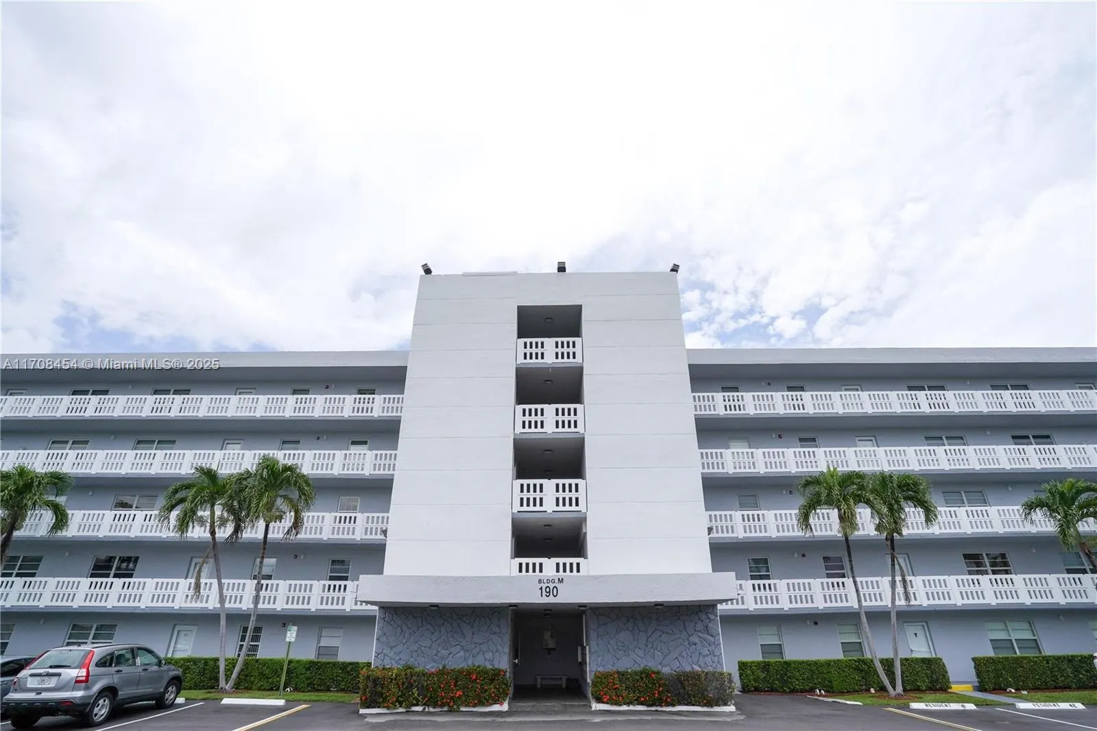 190 SE 5th Ave, #202