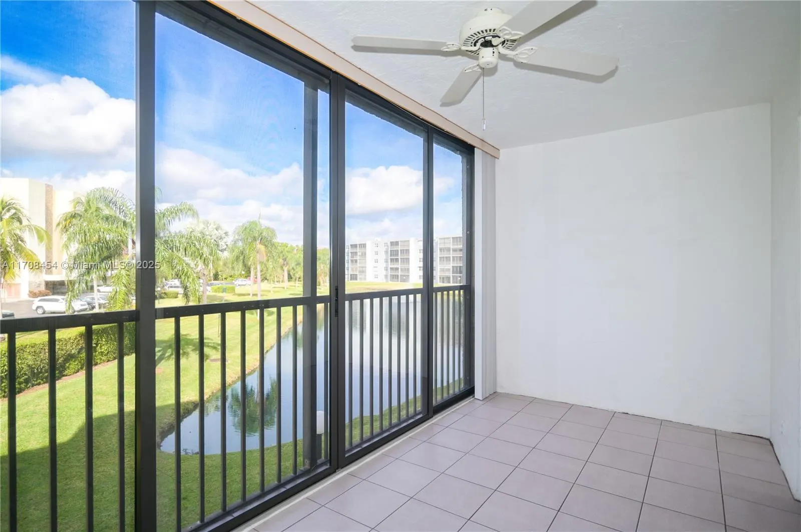 190 SE 5th Ave, #202