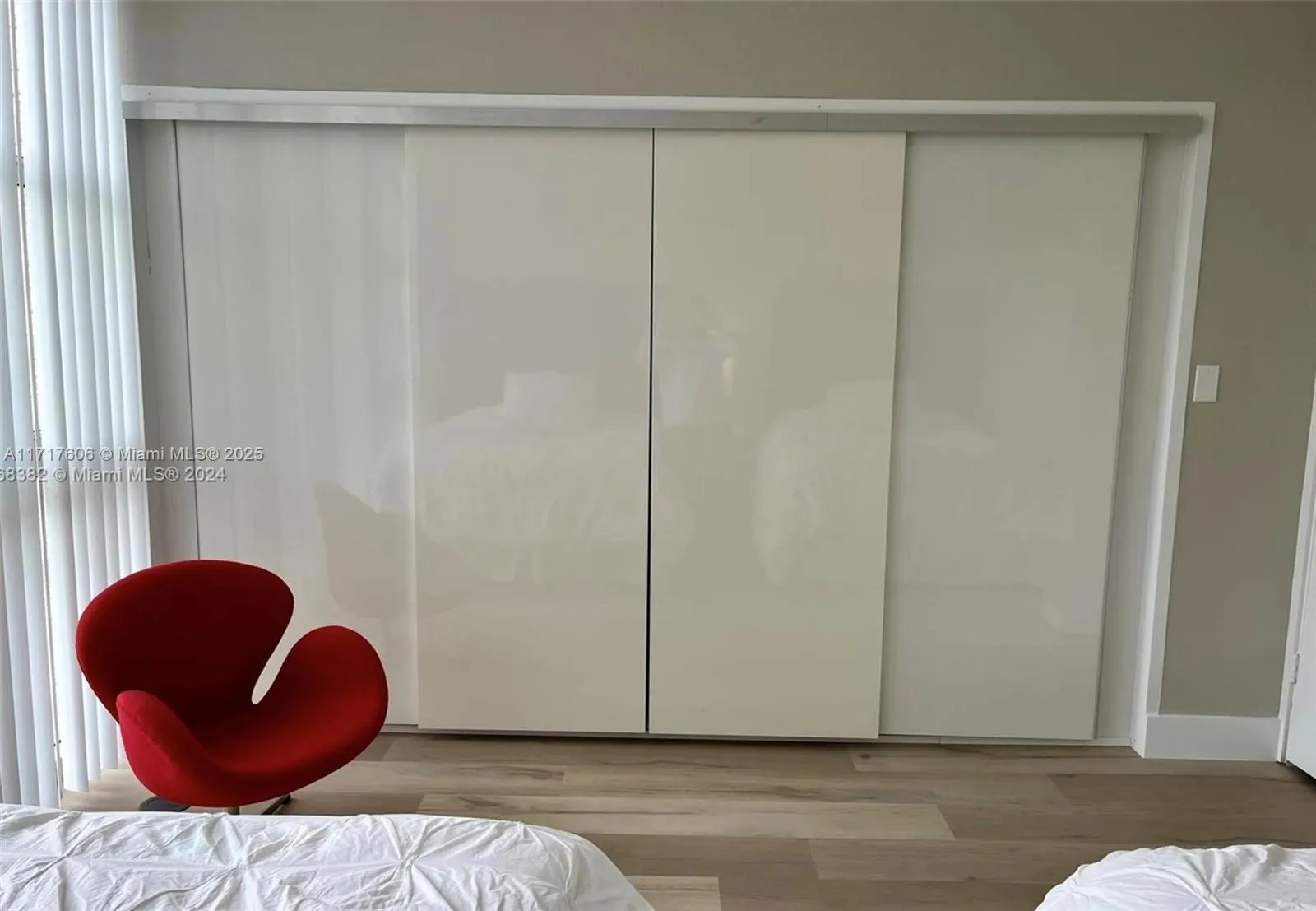 10275 Collins Ave, #331