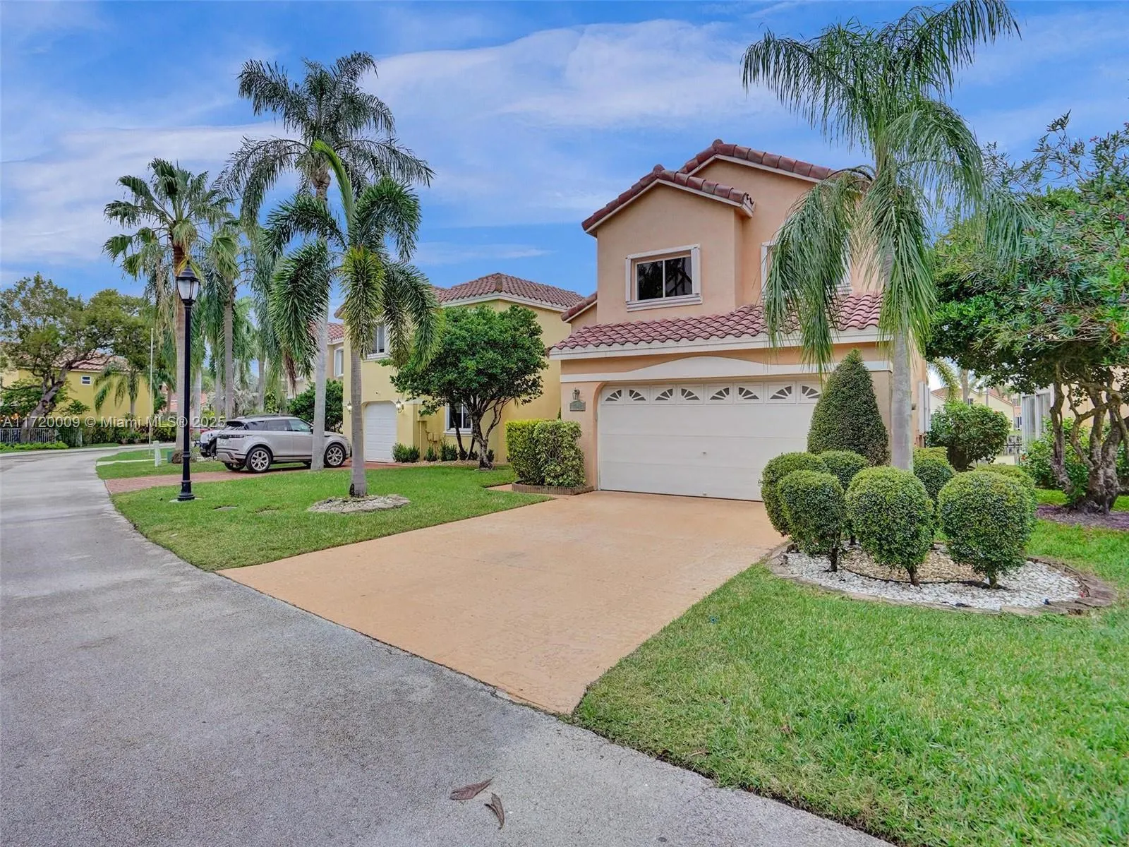 1046 SE 6th Ct