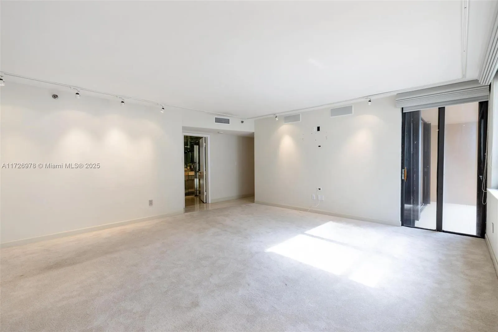 10175 Collins Ave #502