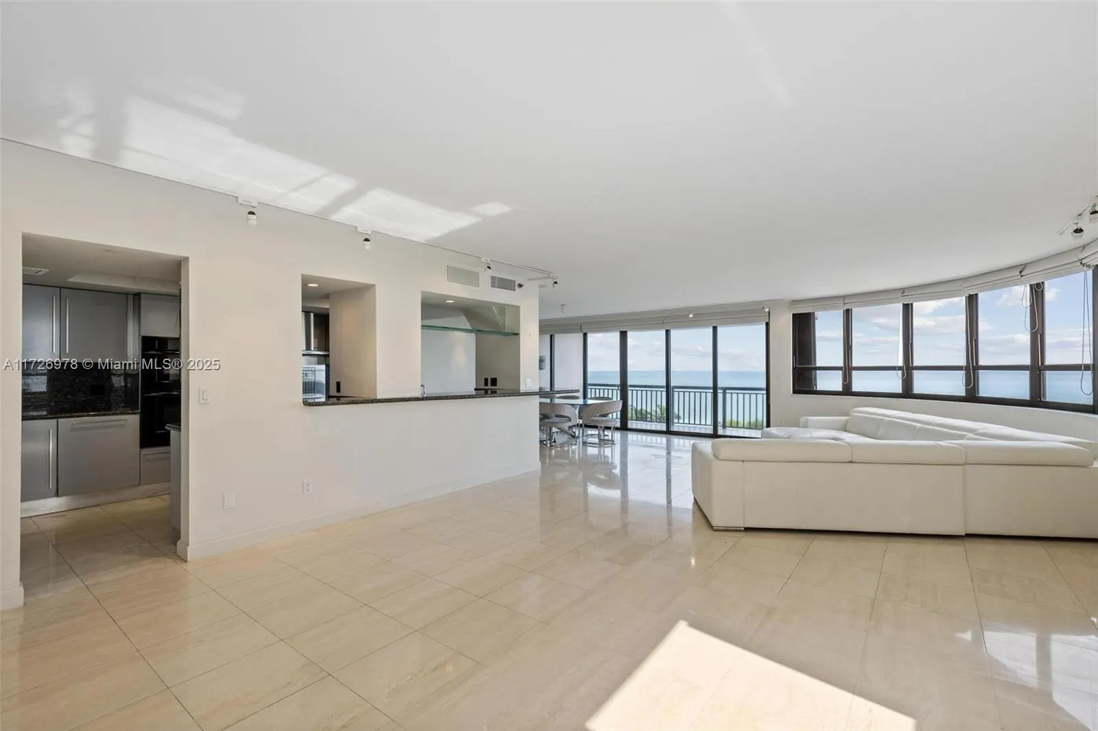 10175 Collins Ave #502