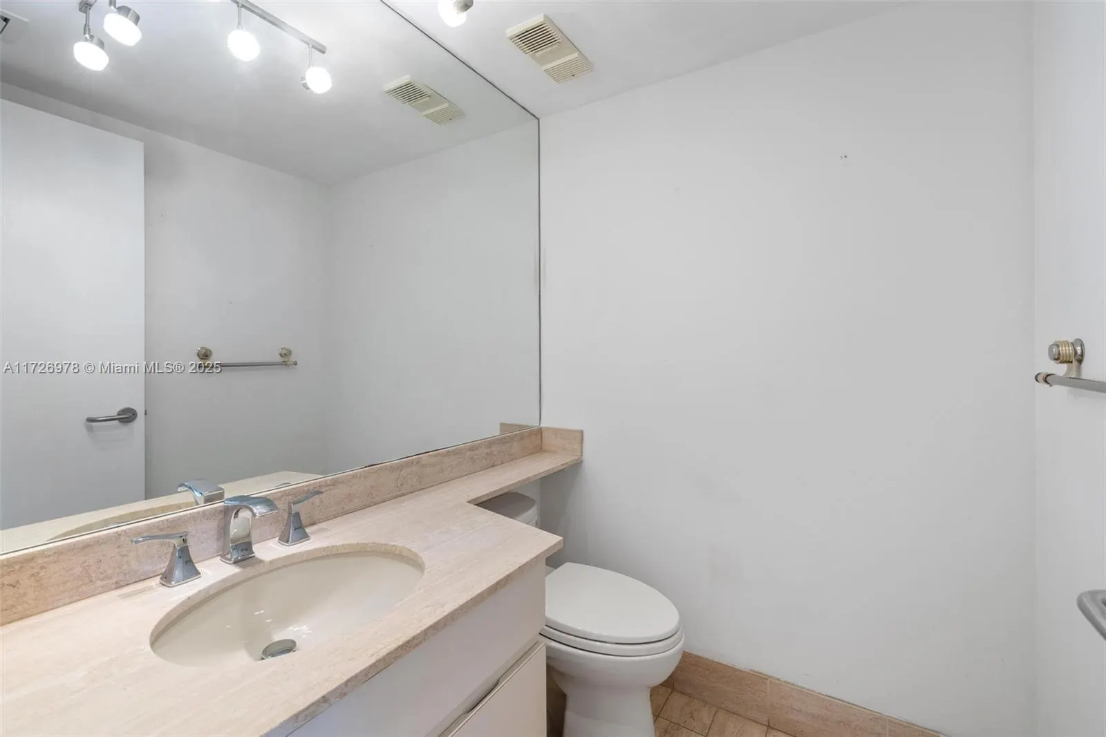 10175 Collins Ave #502