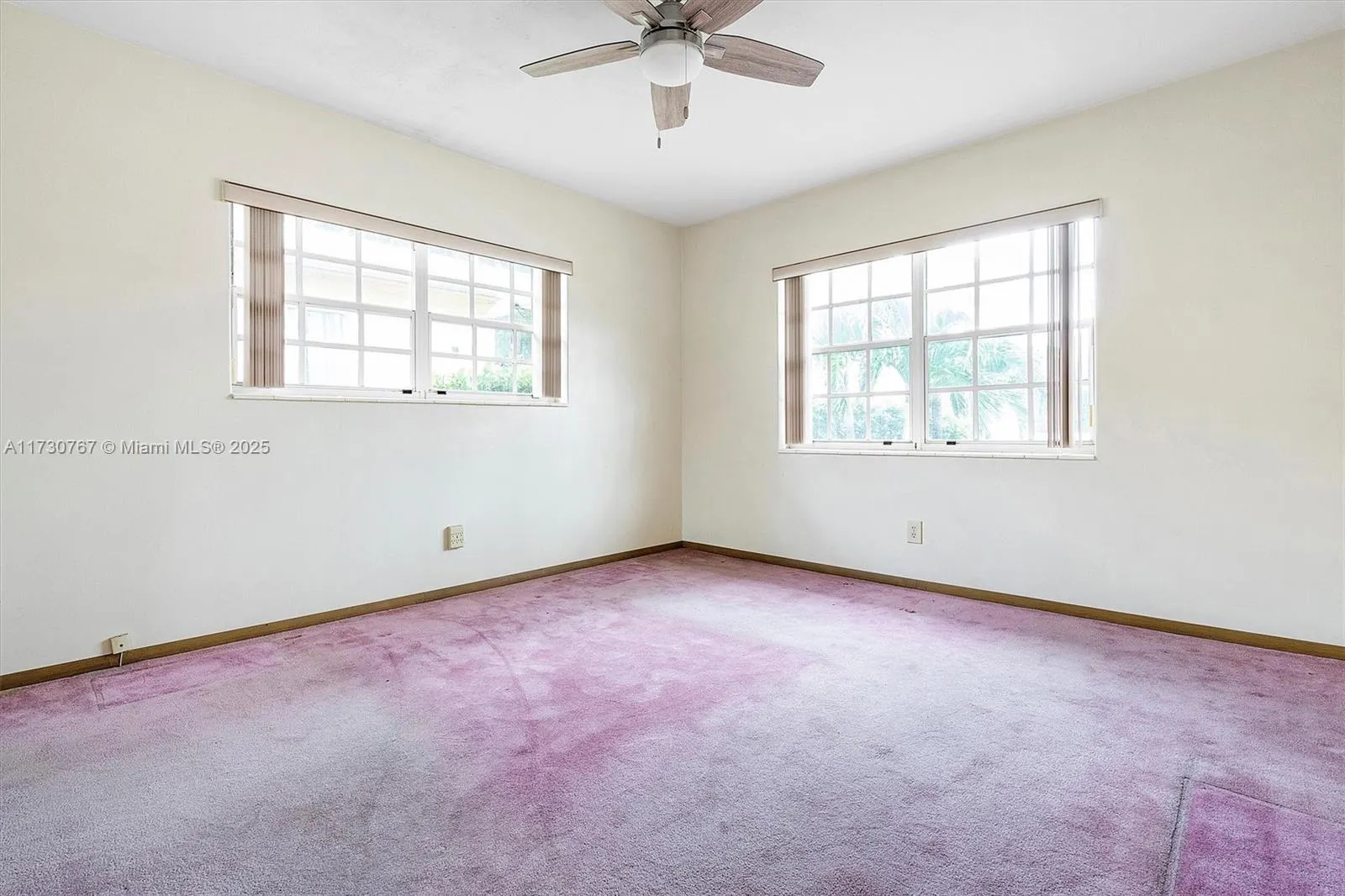 9573 Carlyle Ave