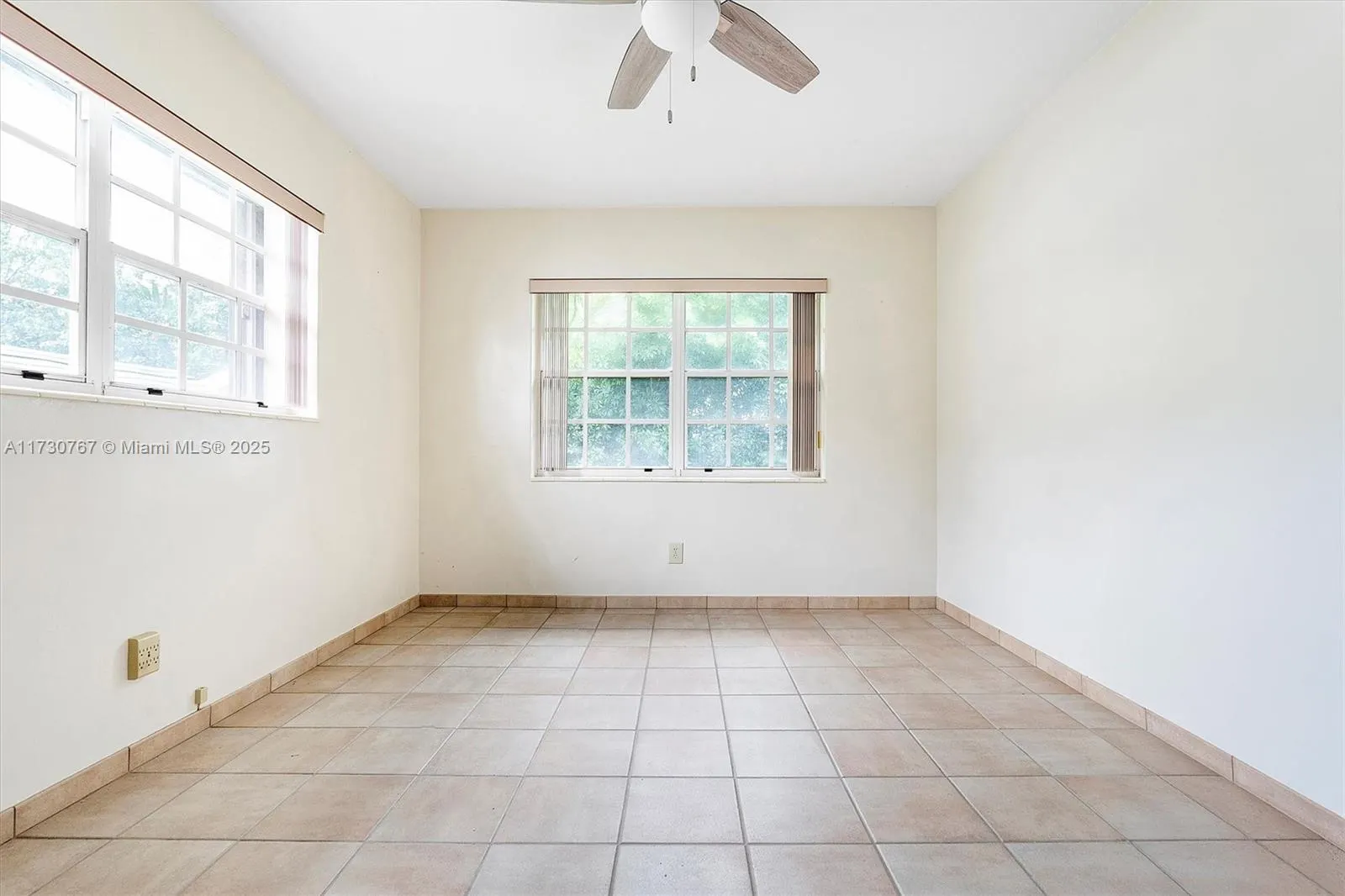 9573 Carlyle Ave