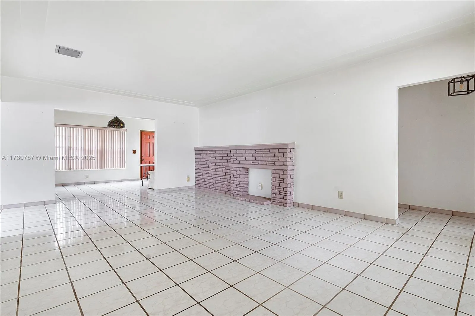 9573 Carlyle Ave