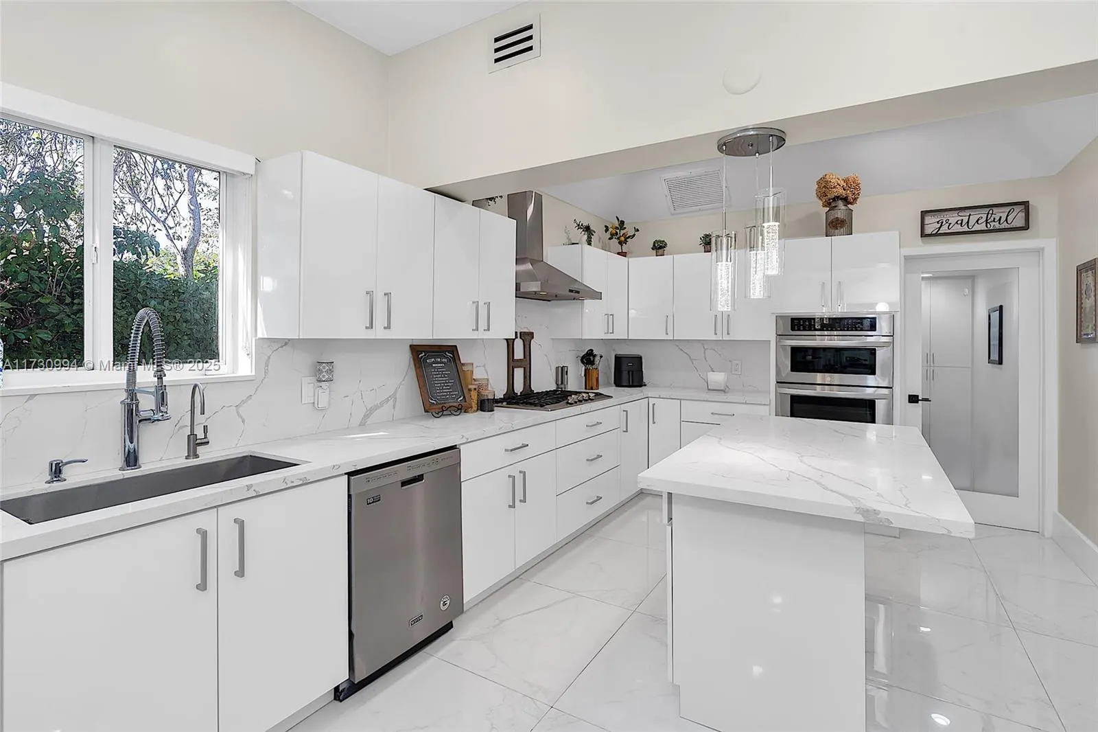 7620 SW 105th Ter