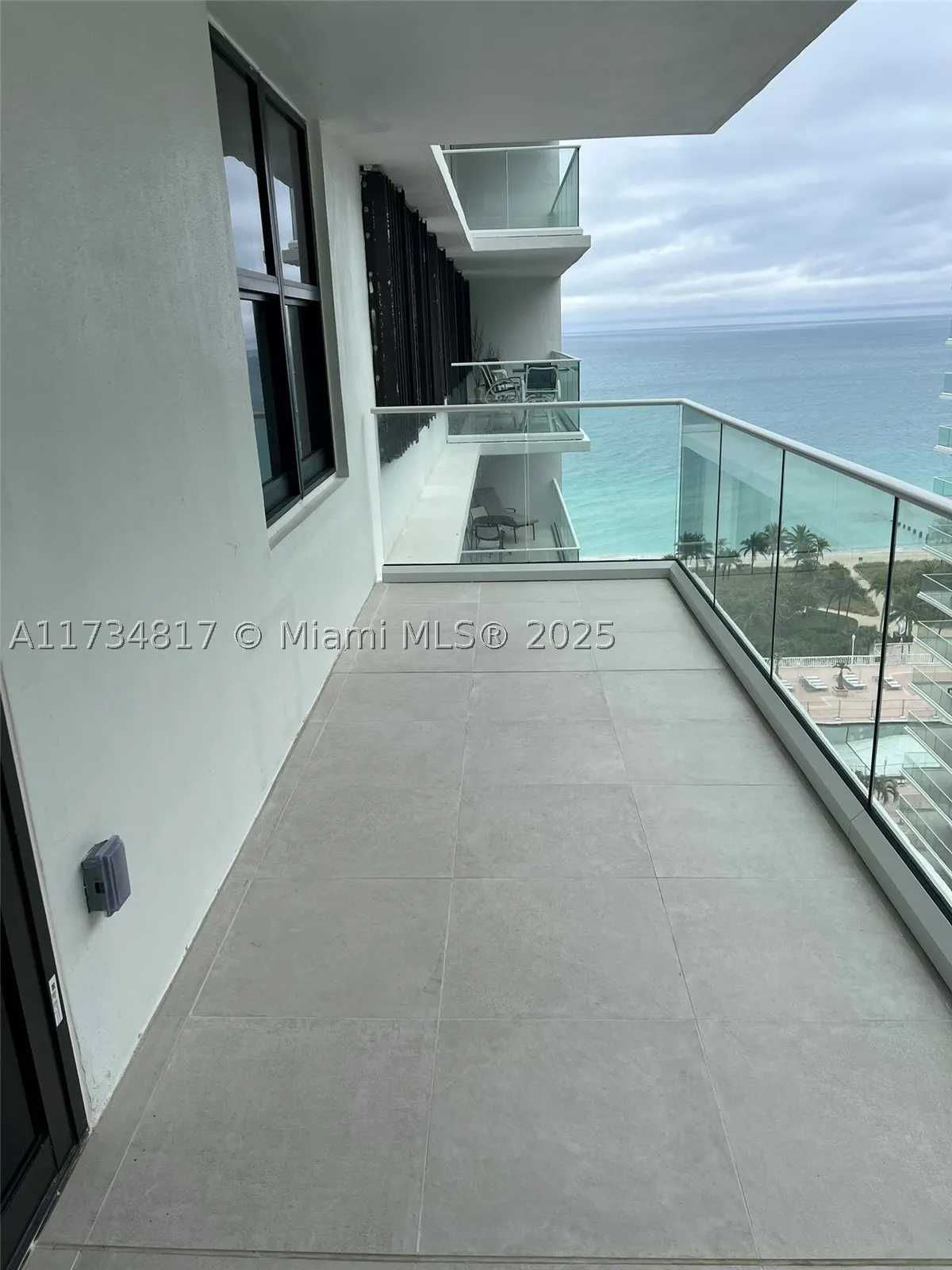 9801 Collins Ave #17J