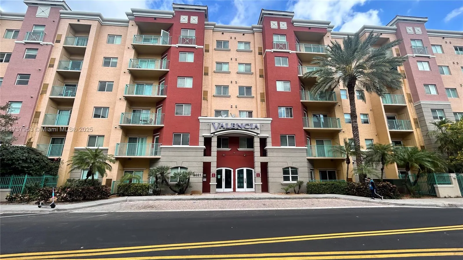 6001 SW 70th St, #623
