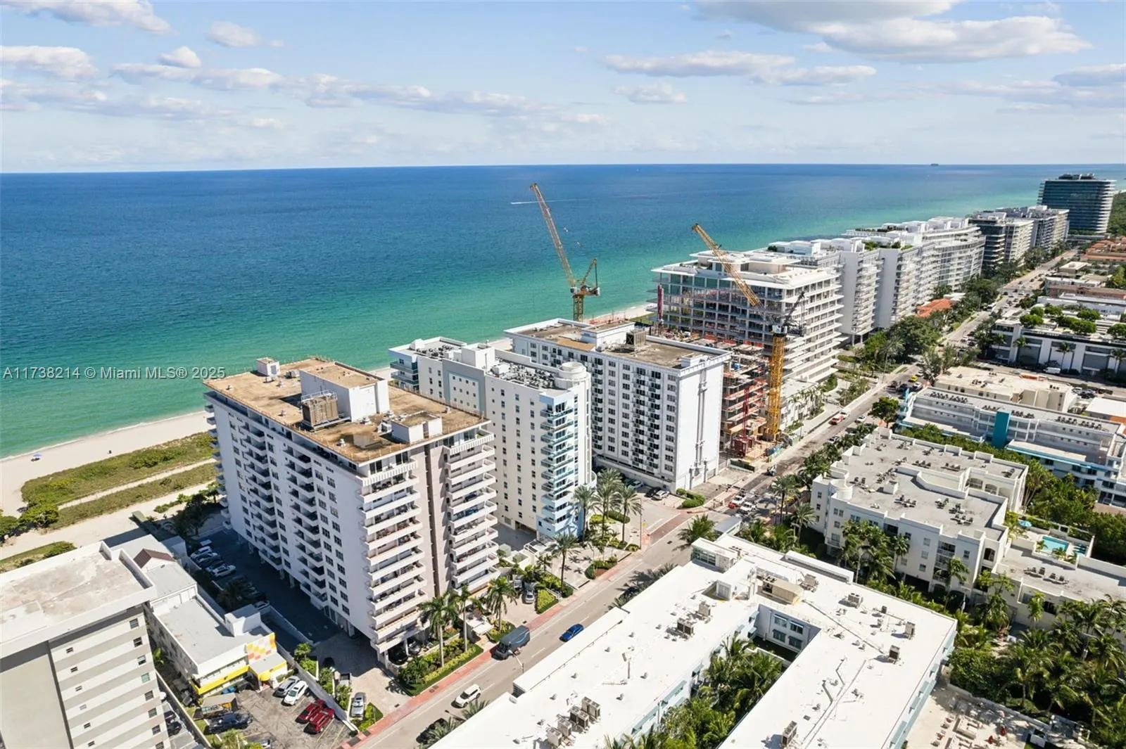 9201 Collins Ave, #821