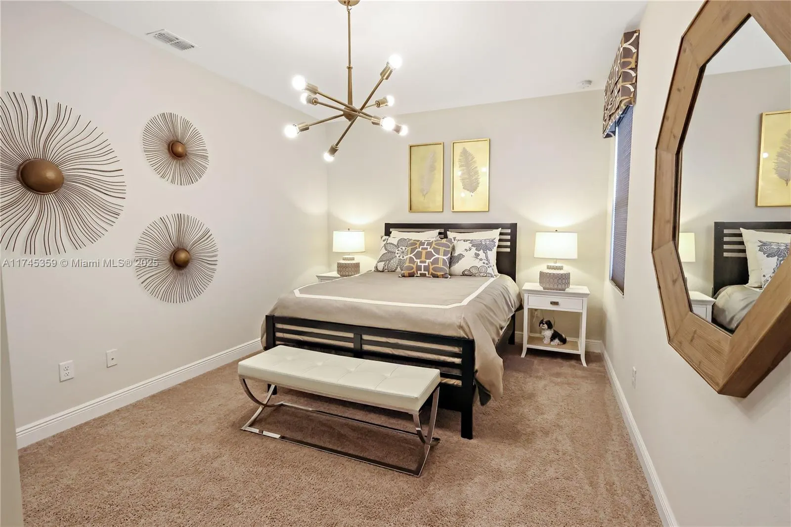 6210 Arcadia Sq