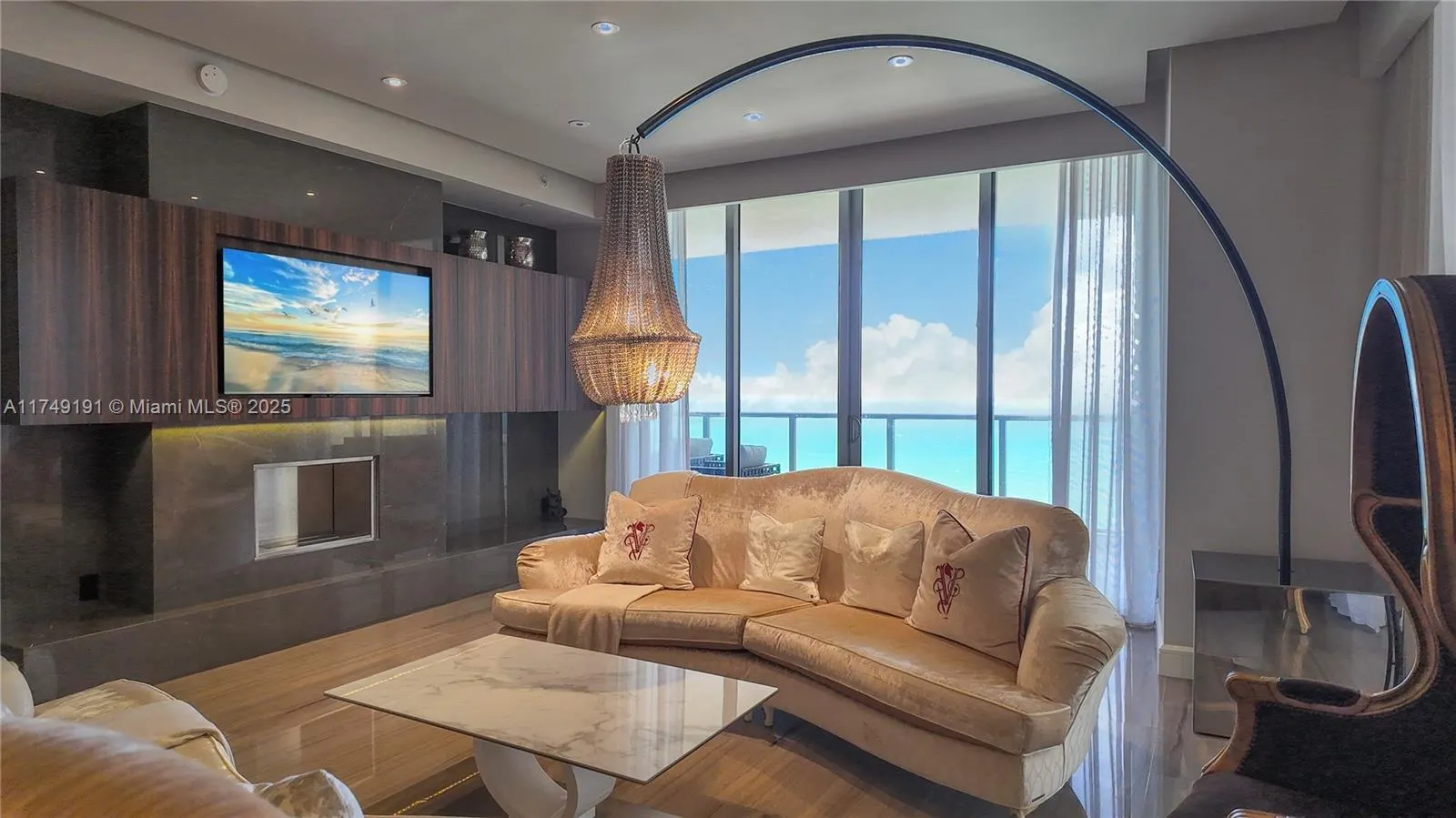 9705 Collins Ave, #2304N