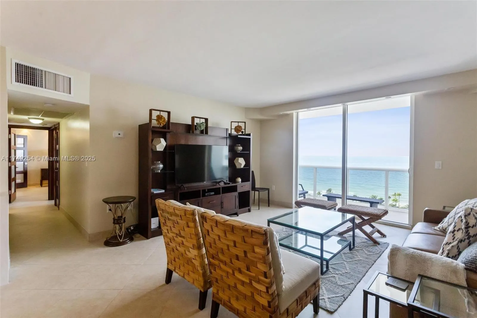 10275 COLLINS AV, #1018