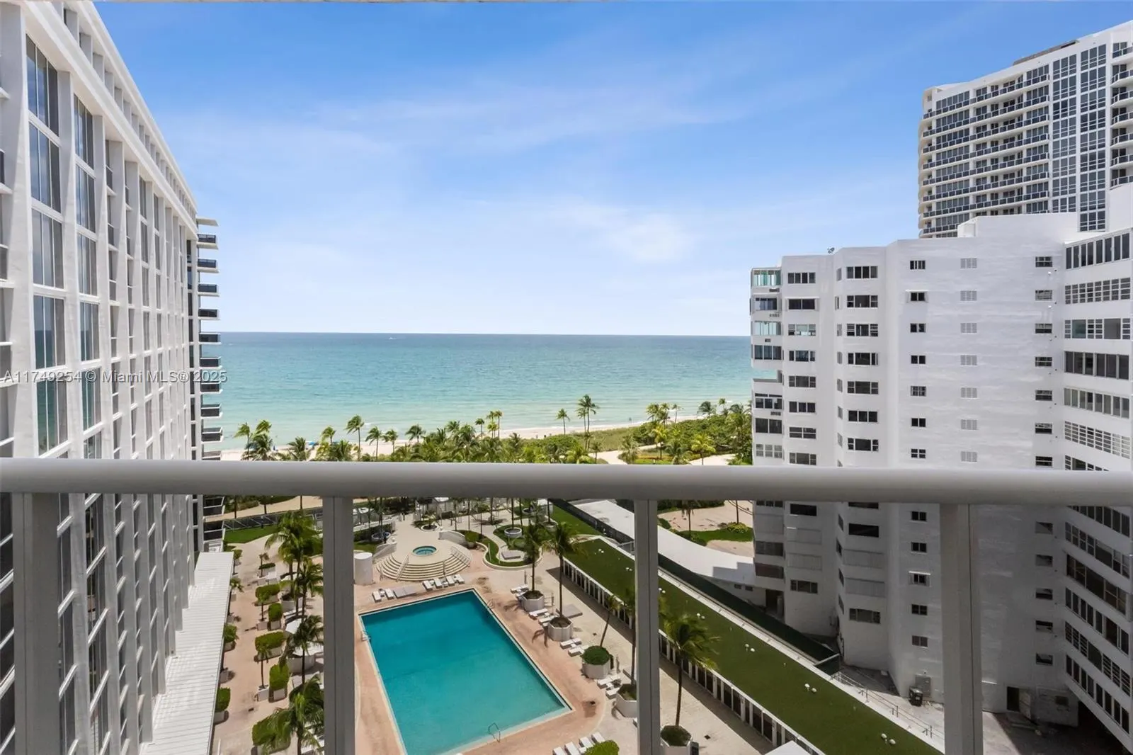 10275 COLLINS AV, #1018