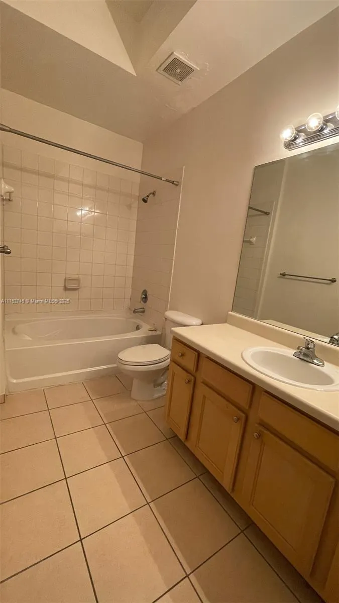 6001 SW 70th St, #133