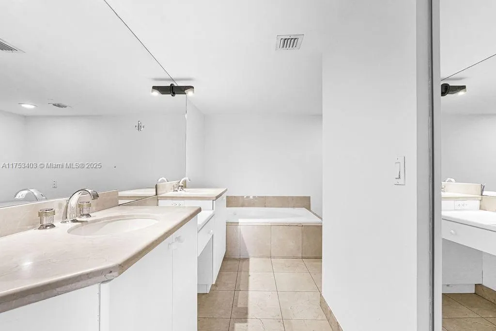8925 Collins Ave #2E
