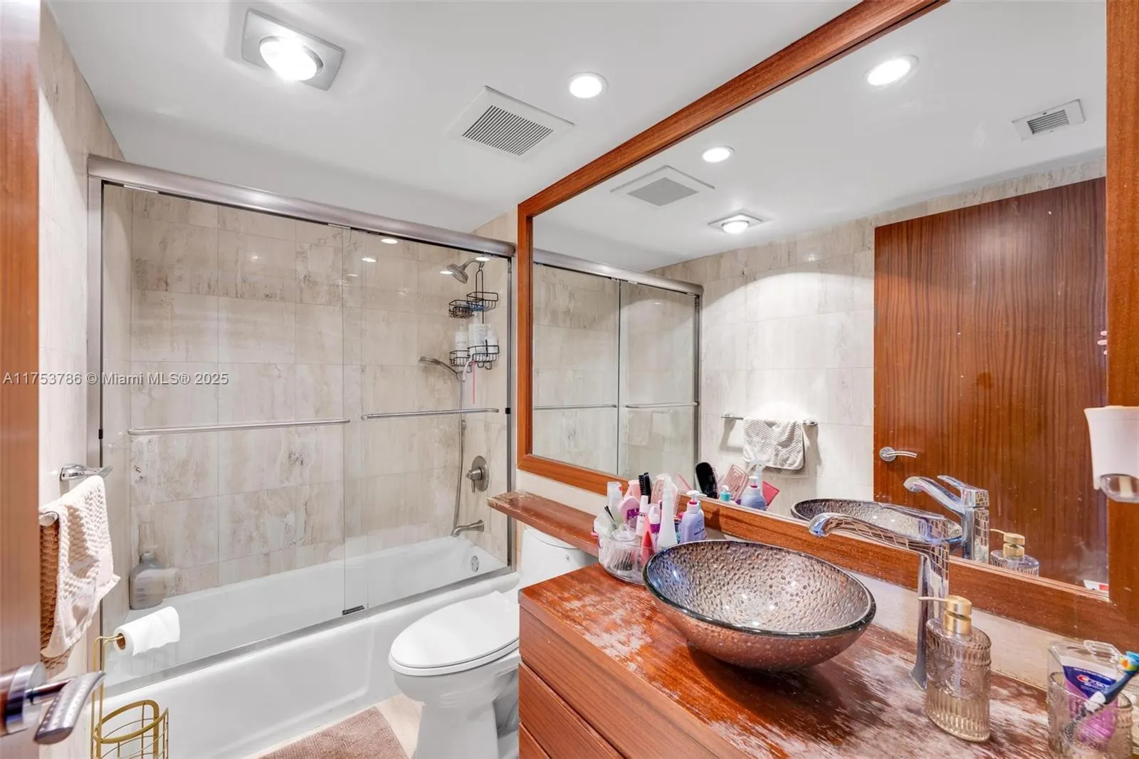 10175 Collins Ave, #1207