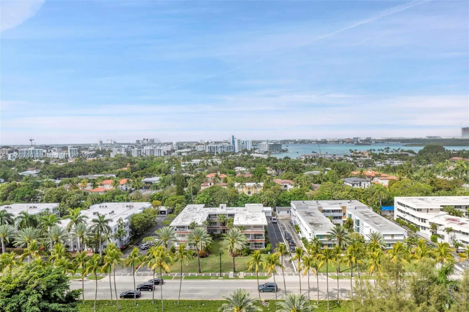 10175 Collins Ave, #1207