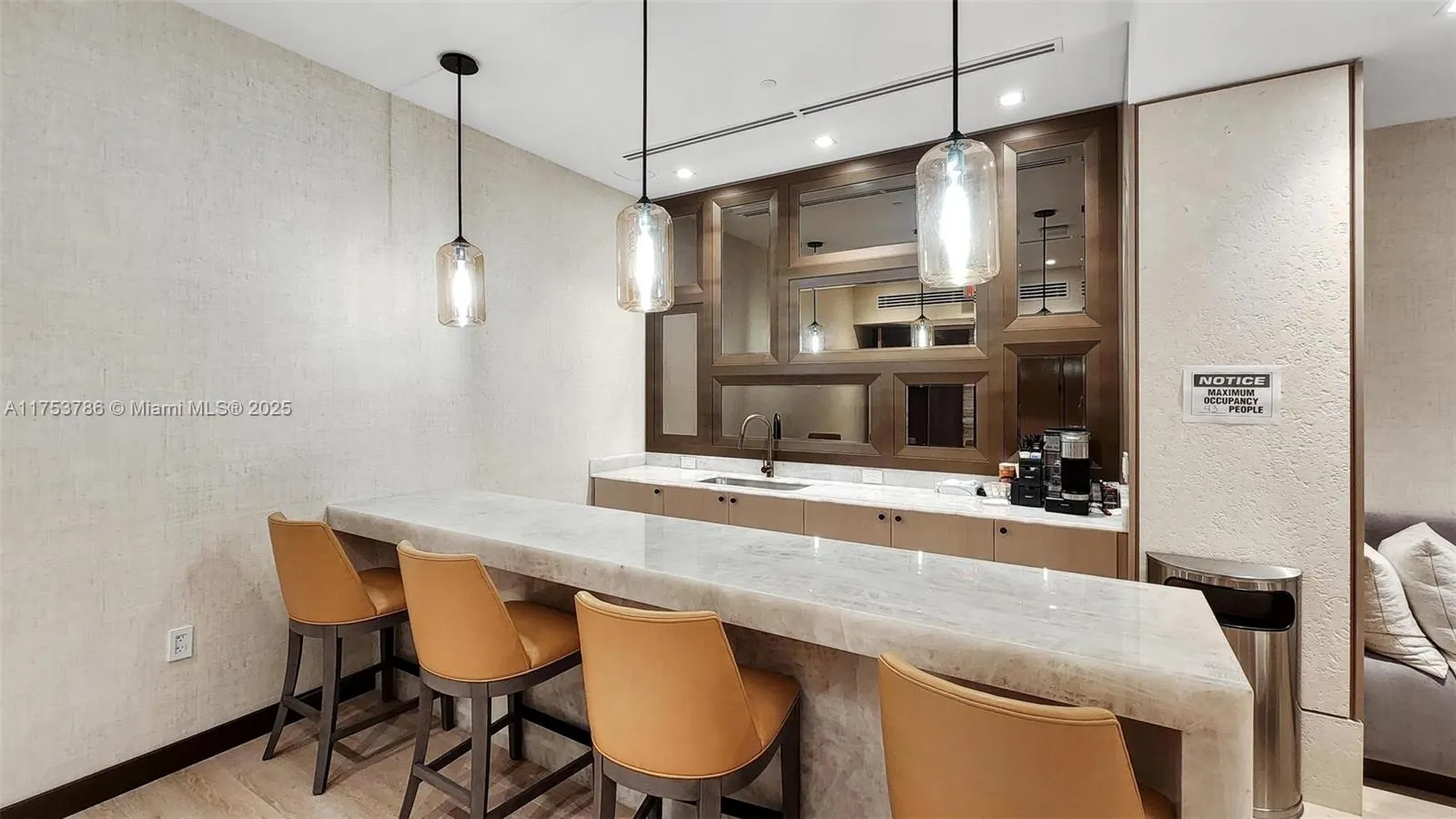 10175 Collins Ave, #1207