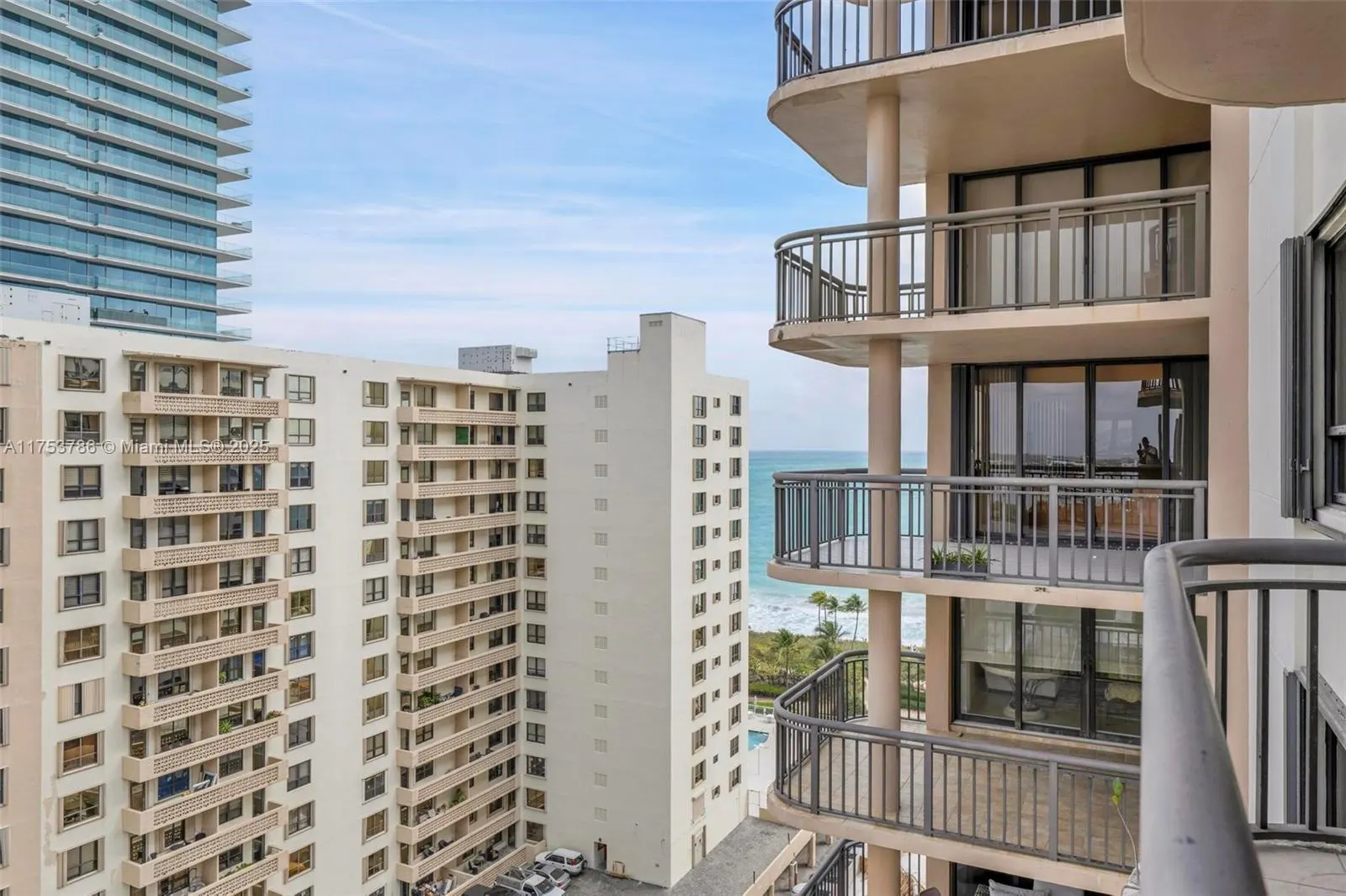 10175 Collins Ave, #1207
