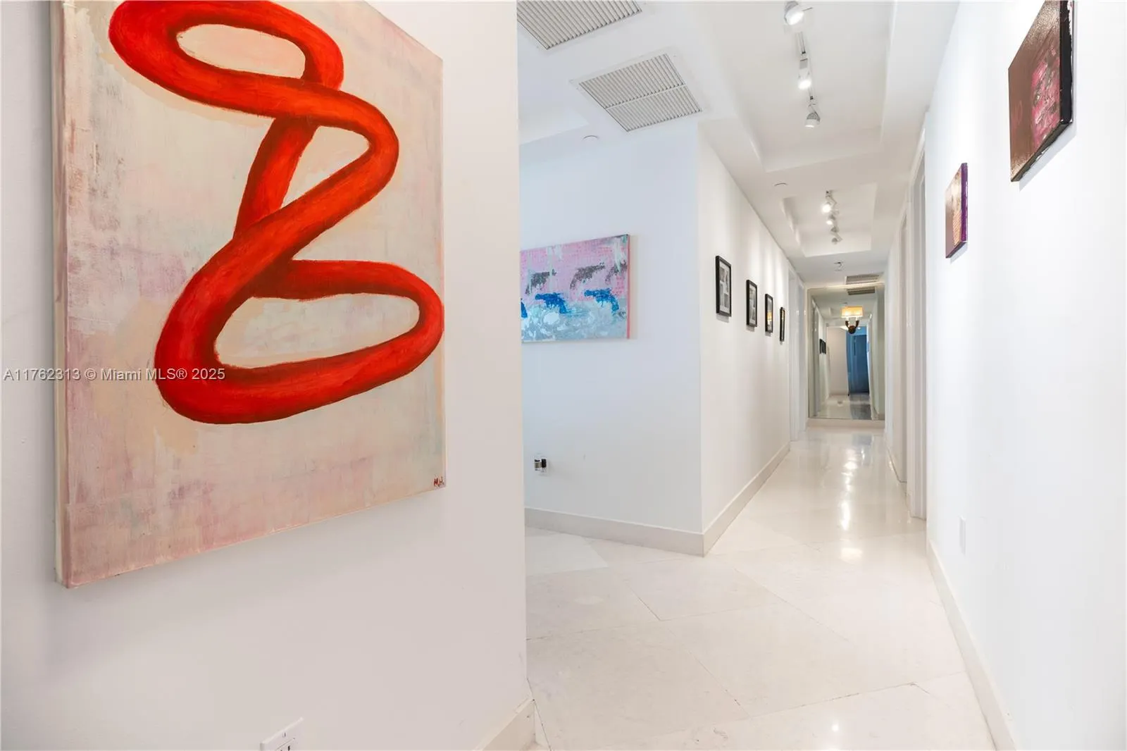 10225 Collins Ave, #802