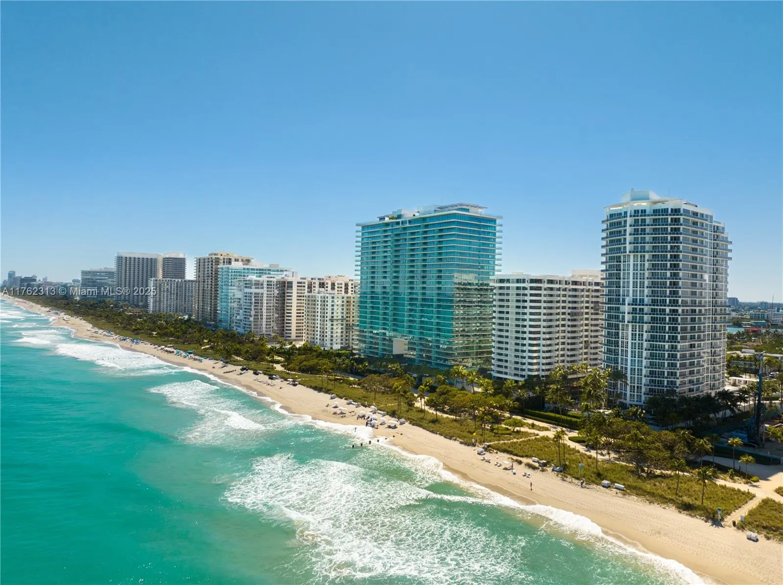 10225 Collins Ave, #802