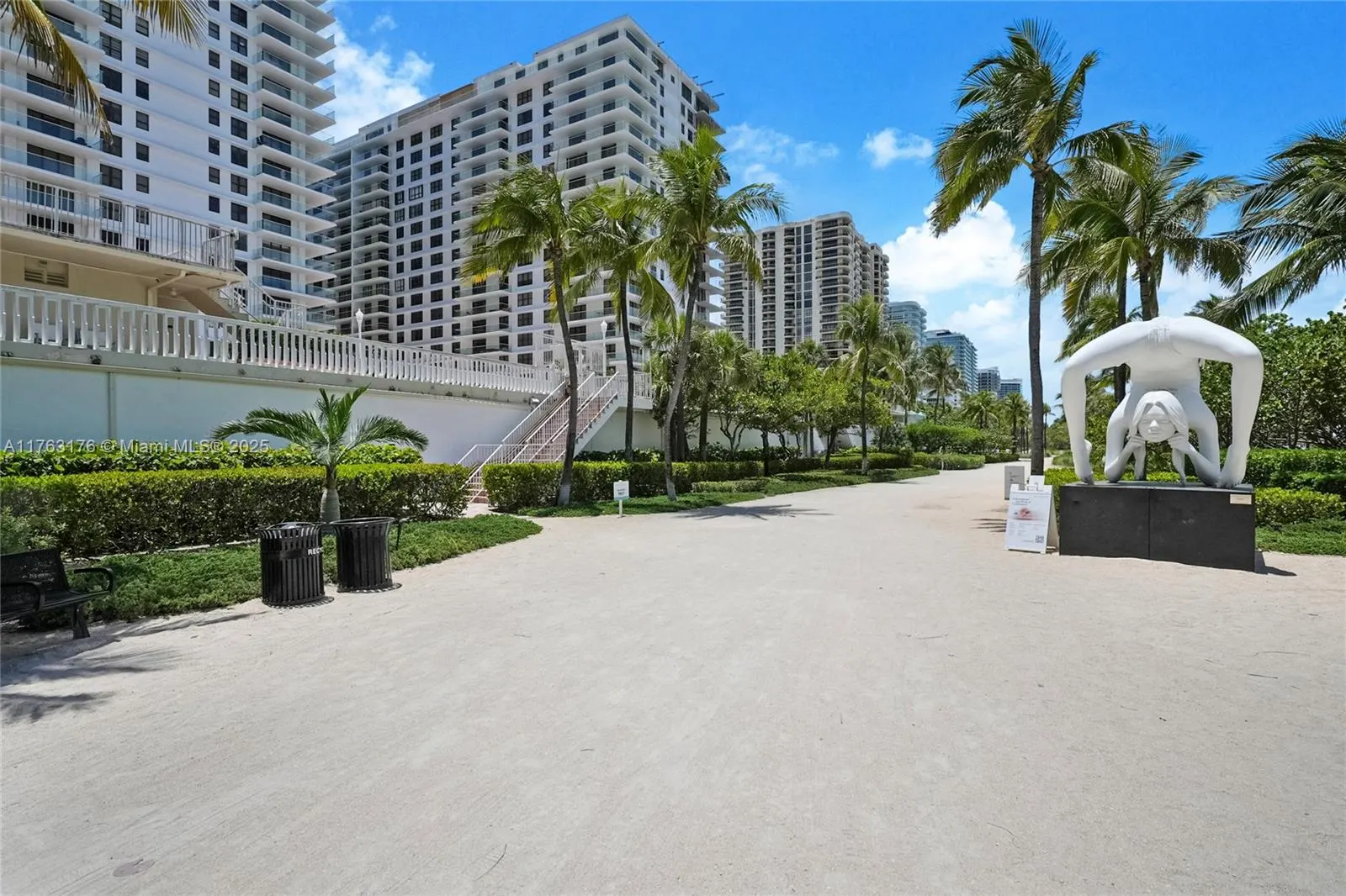 9801 Collins Ave, #5M