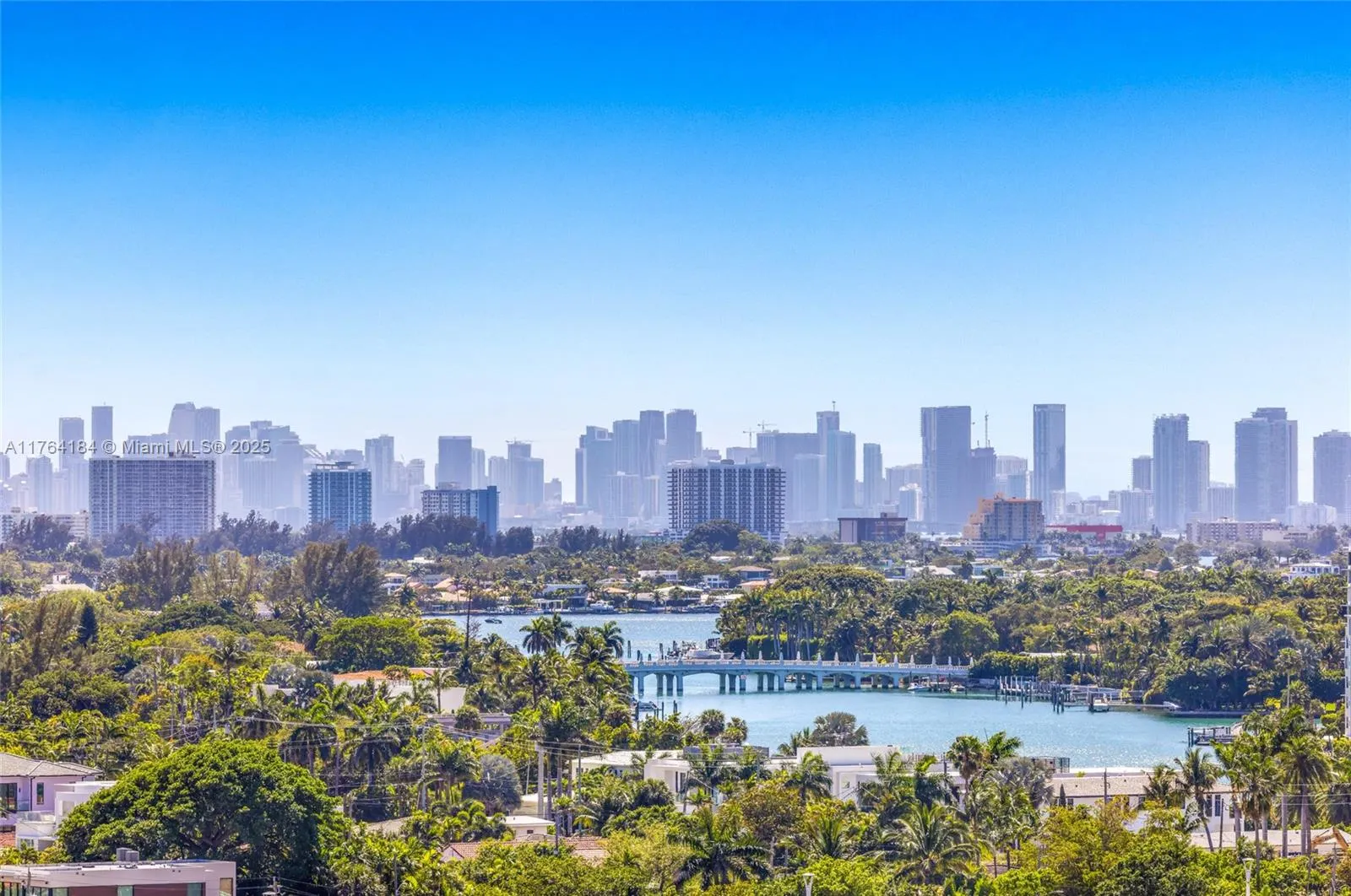 9705 Collins Ave, #1001N