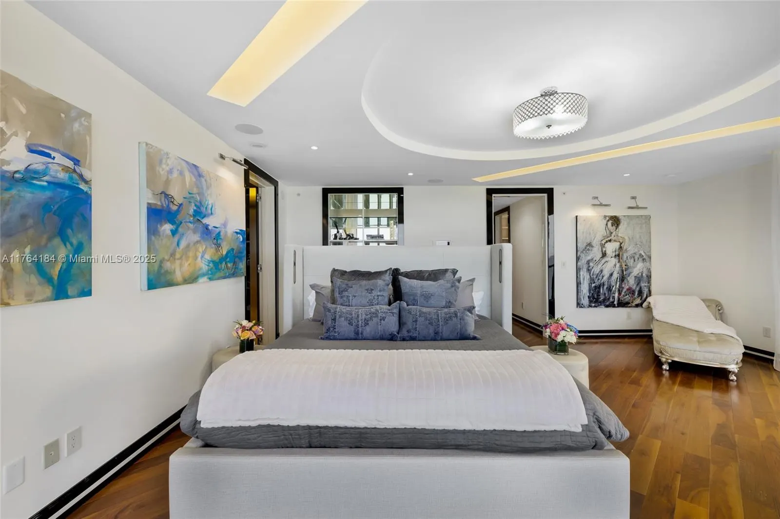9705 Collins Ave, #1001N