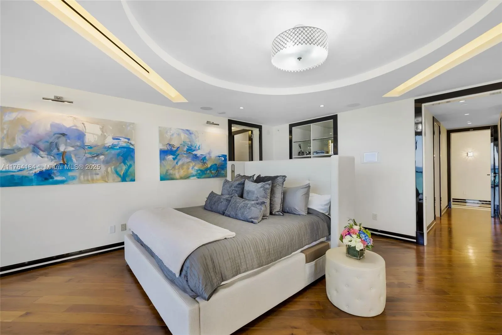 9705 Collins Ave, #1001N