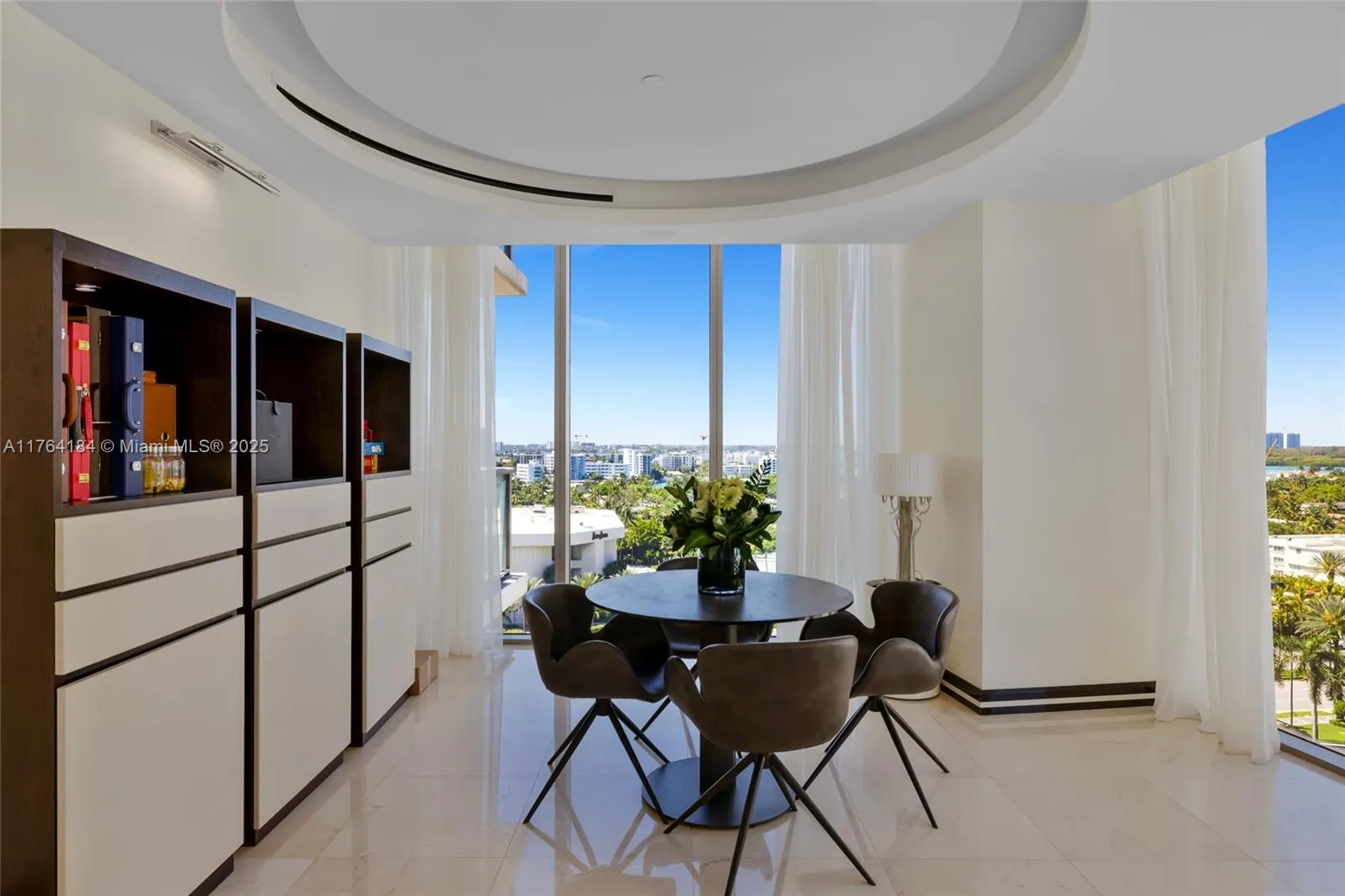 9705 Collins Ave, #1001N
