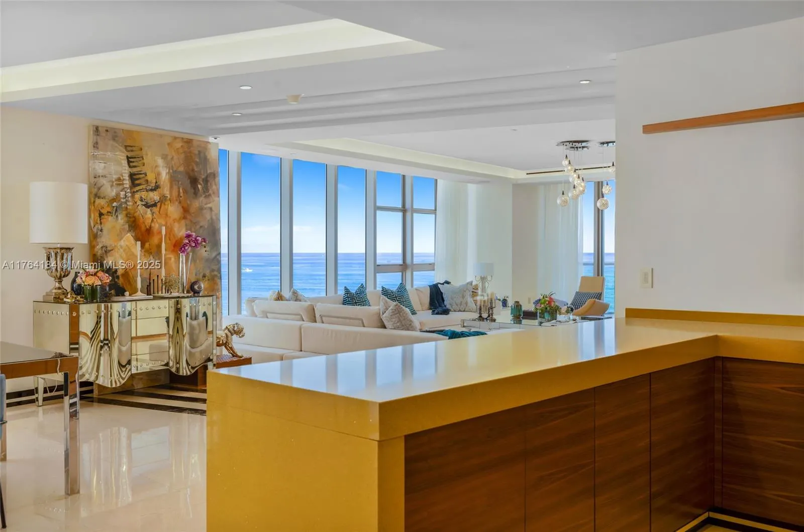9705 Collins Ave, #1001N