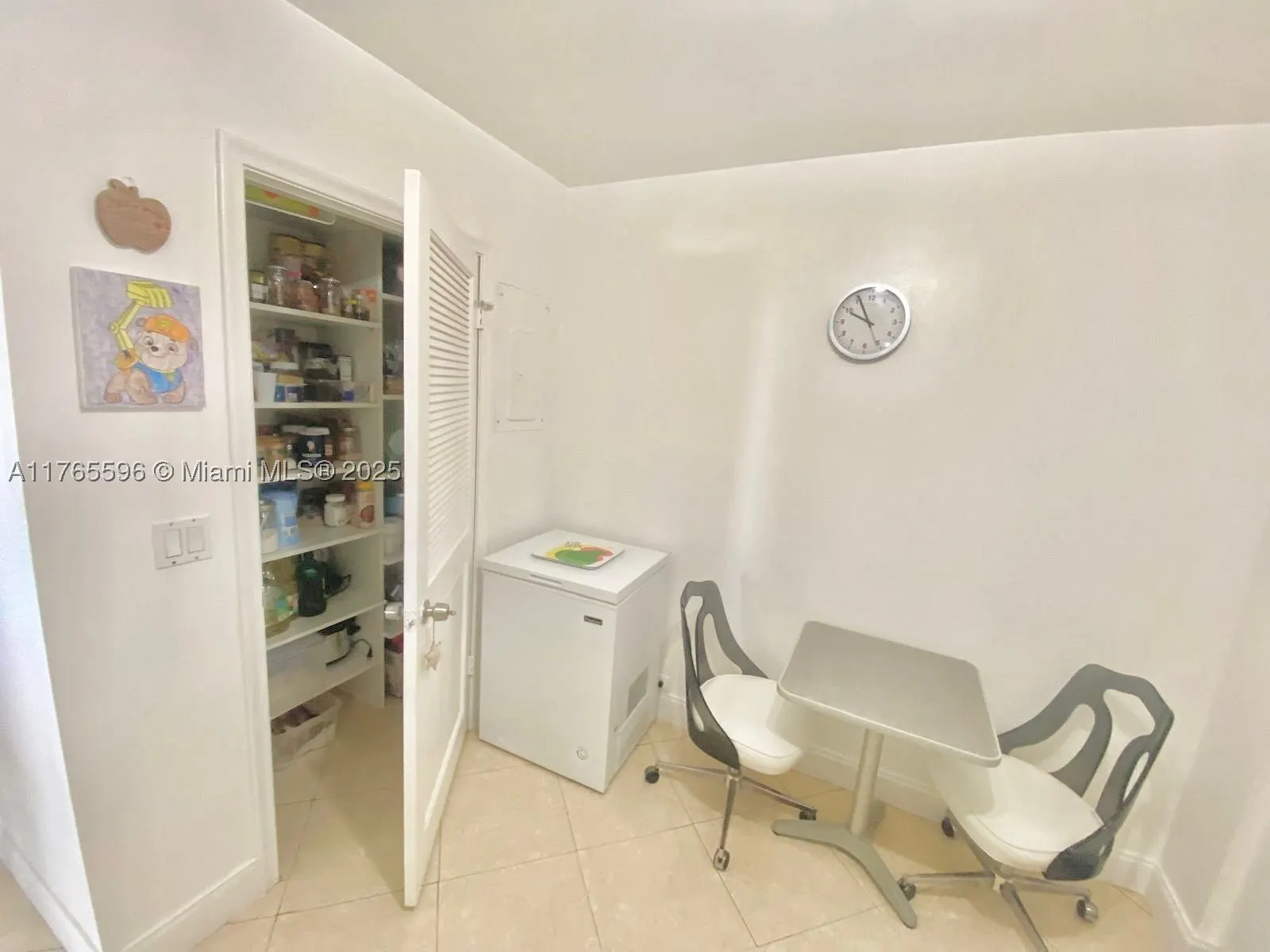 9801 Collins Ave #8M