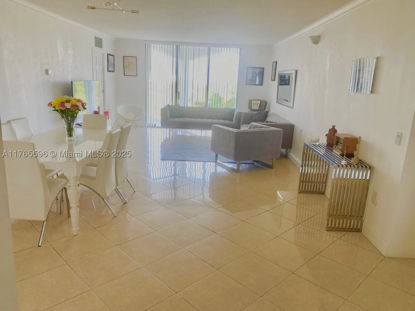 9801 Collins Ave #8M