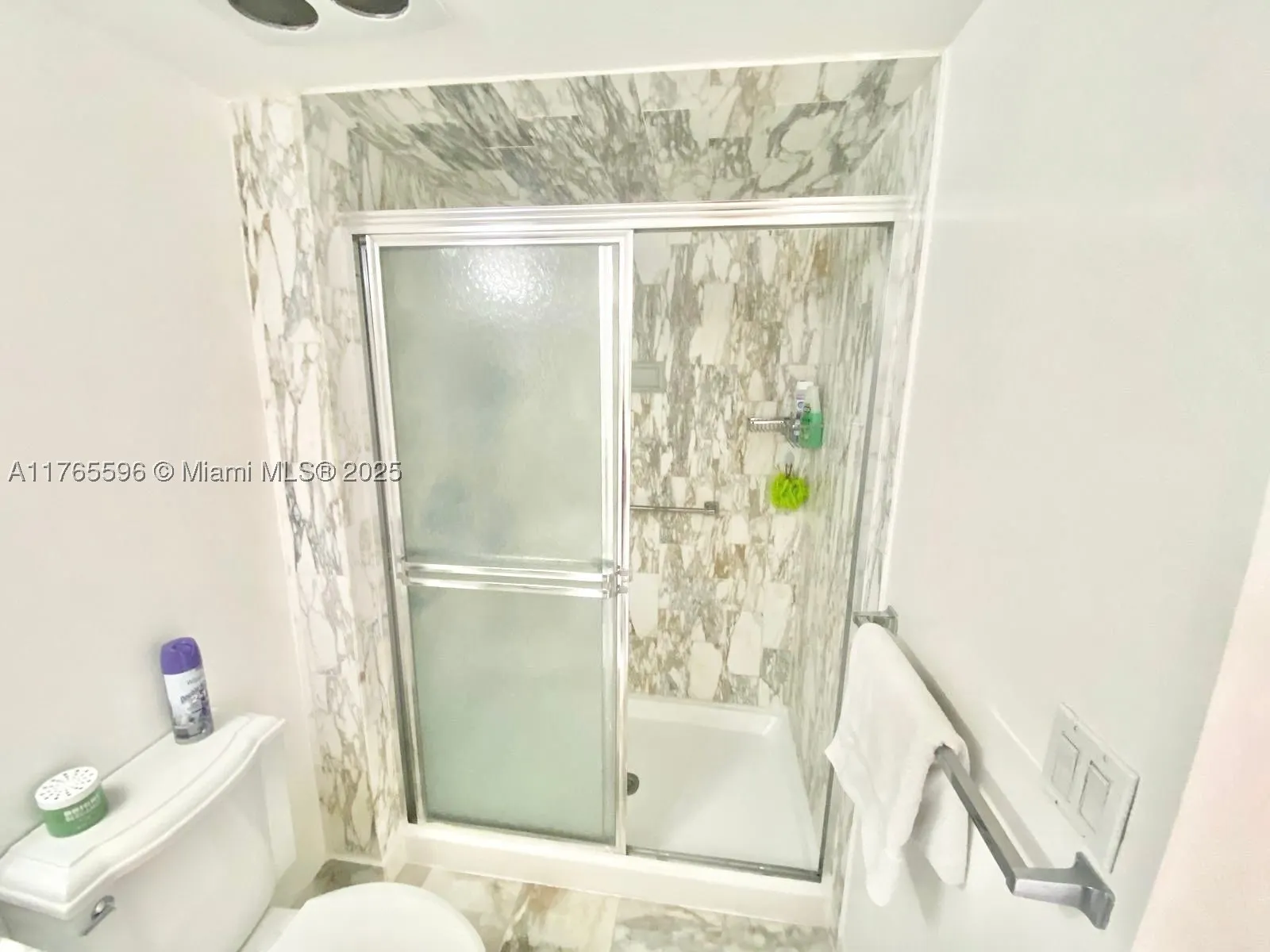 9801 Collins Ave #8M