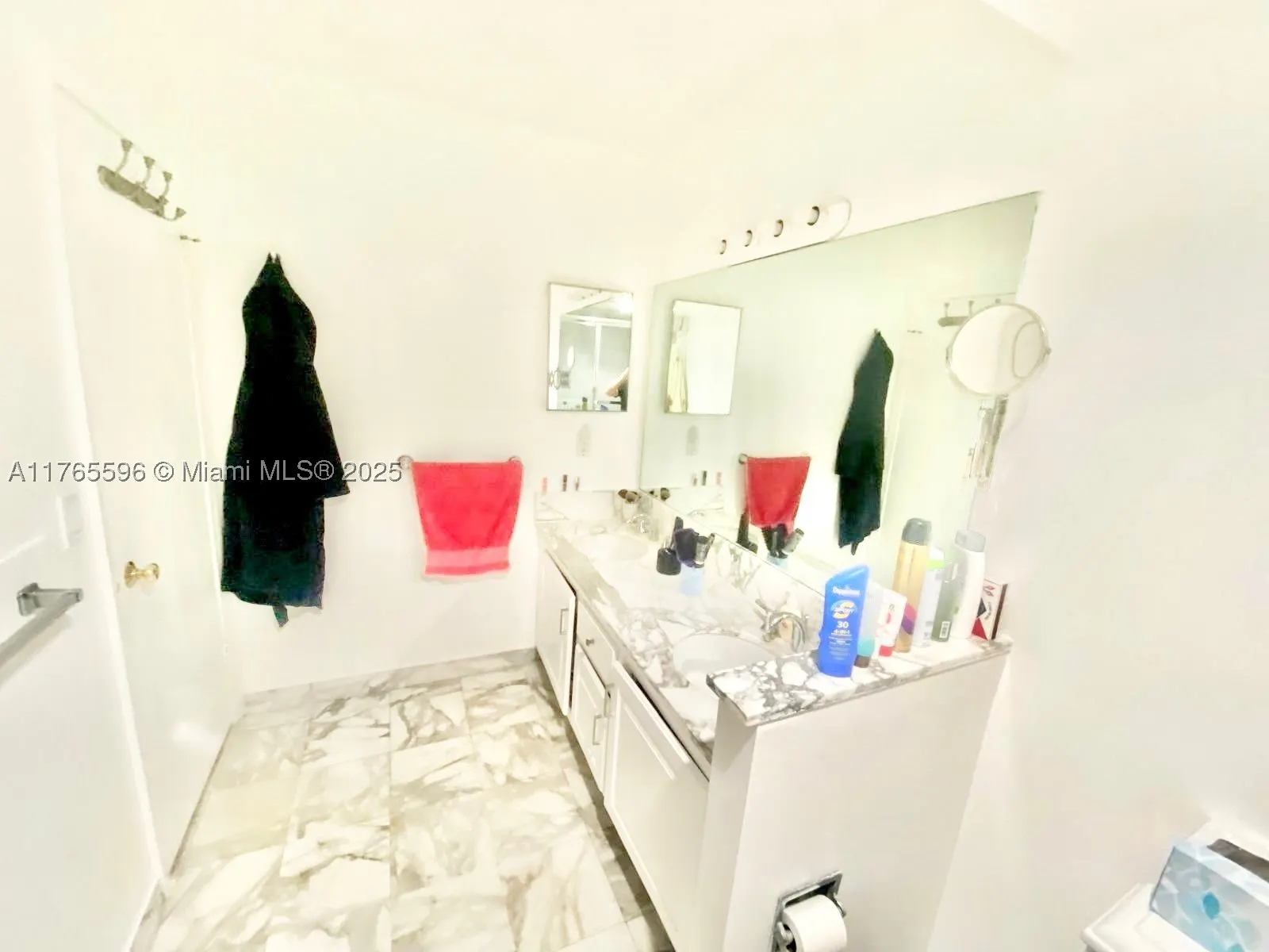 9801 Collins Ave #8M