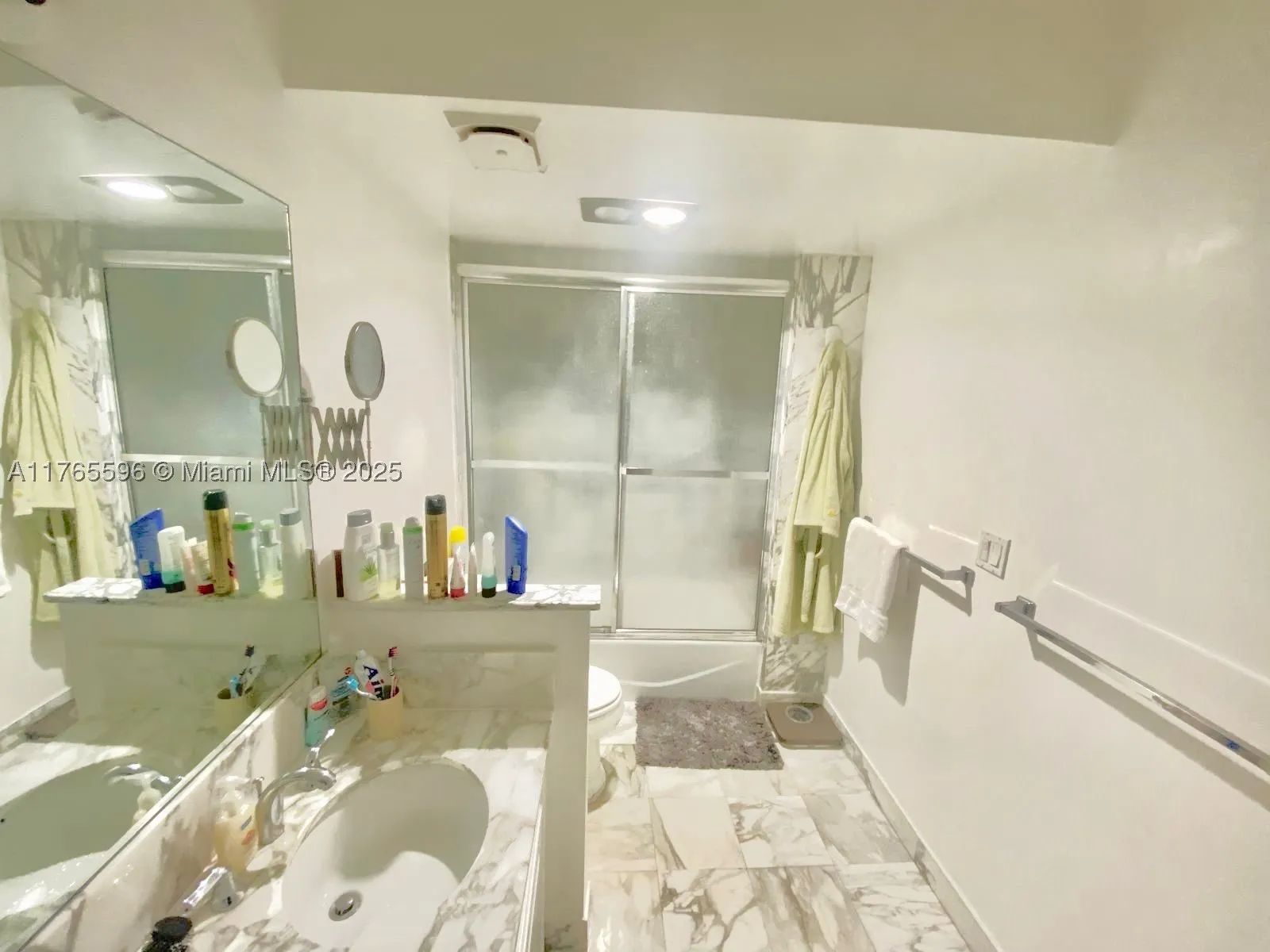 9801 Collins Ave #8M