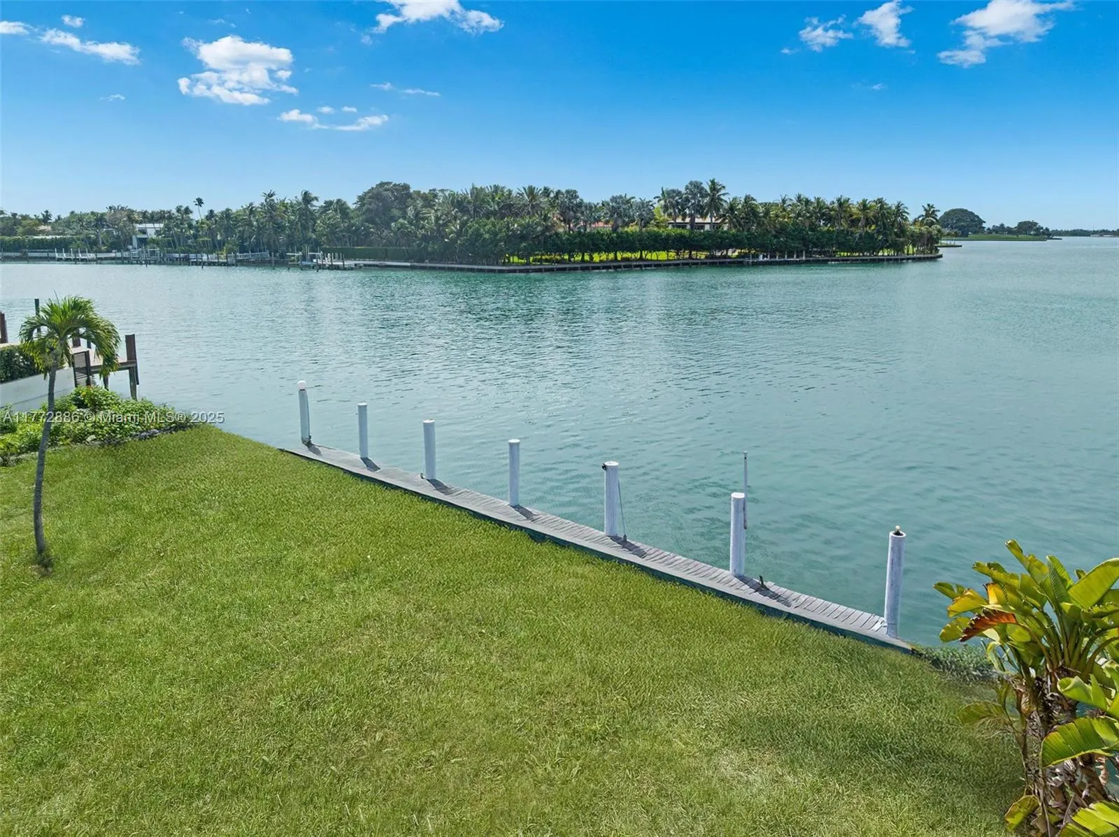 9224 Bay Dr